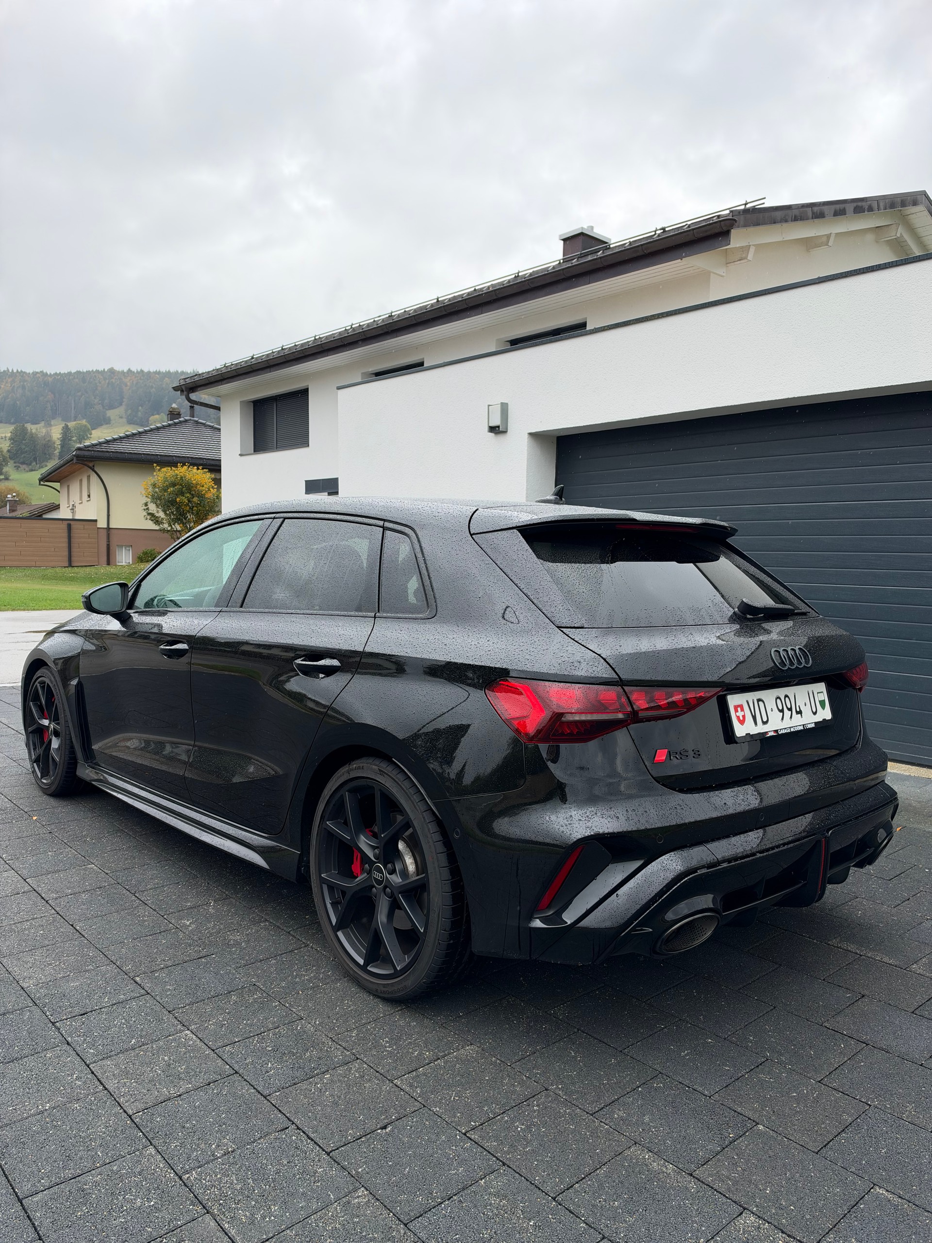 AUDI RS3 Sportback 2.5 TSI quattro S-tronic-image-5