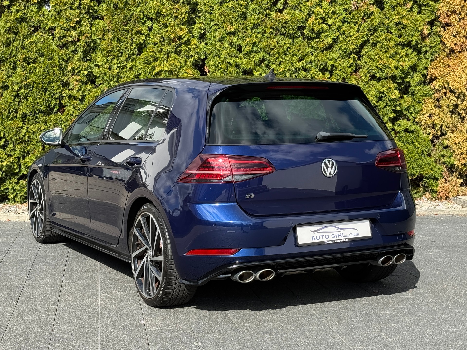 VW Golf 2.0 TSI R 4Motion DSG / Frisch ab MFK / Digital Display-image-14