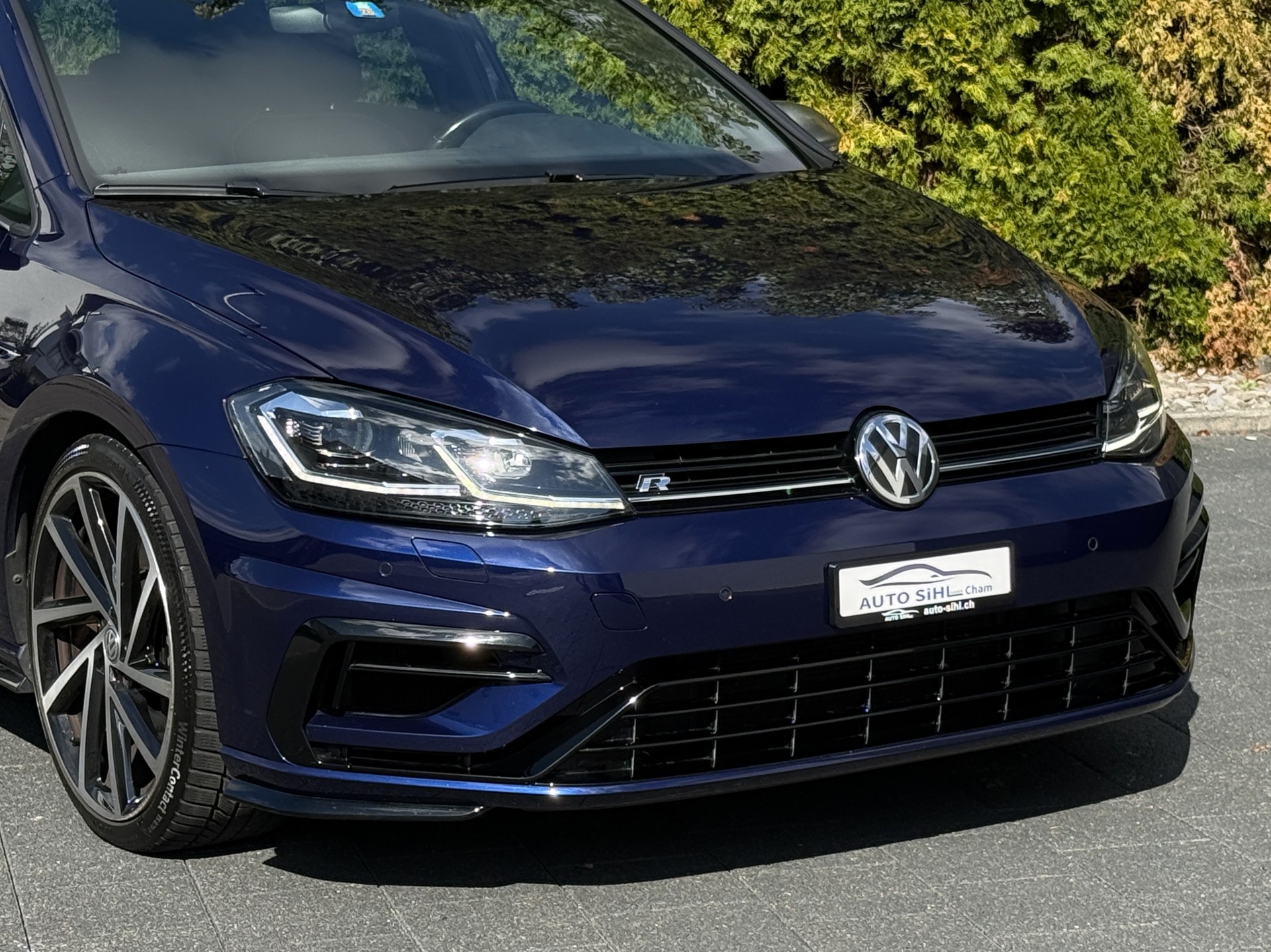VW Golf 2.0 TSI R 4Motion DSG / Frisch ab MFK / Digital Display-image-7