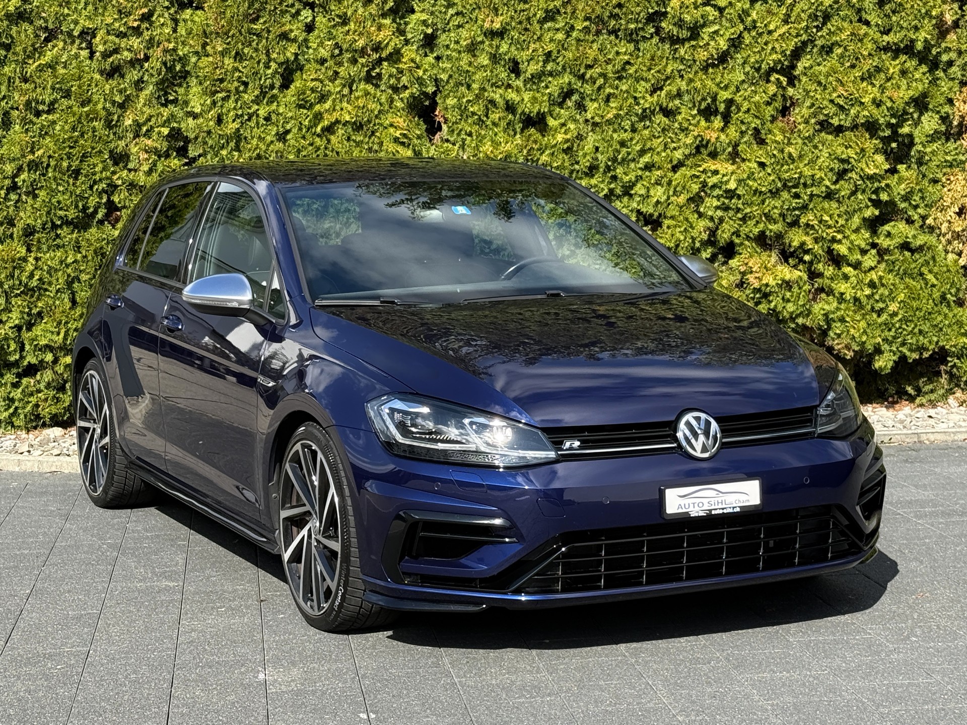 VW Golf 2.0 TSI R 4Motion DSG / Frisch ab MFK / Digital Display-image-6