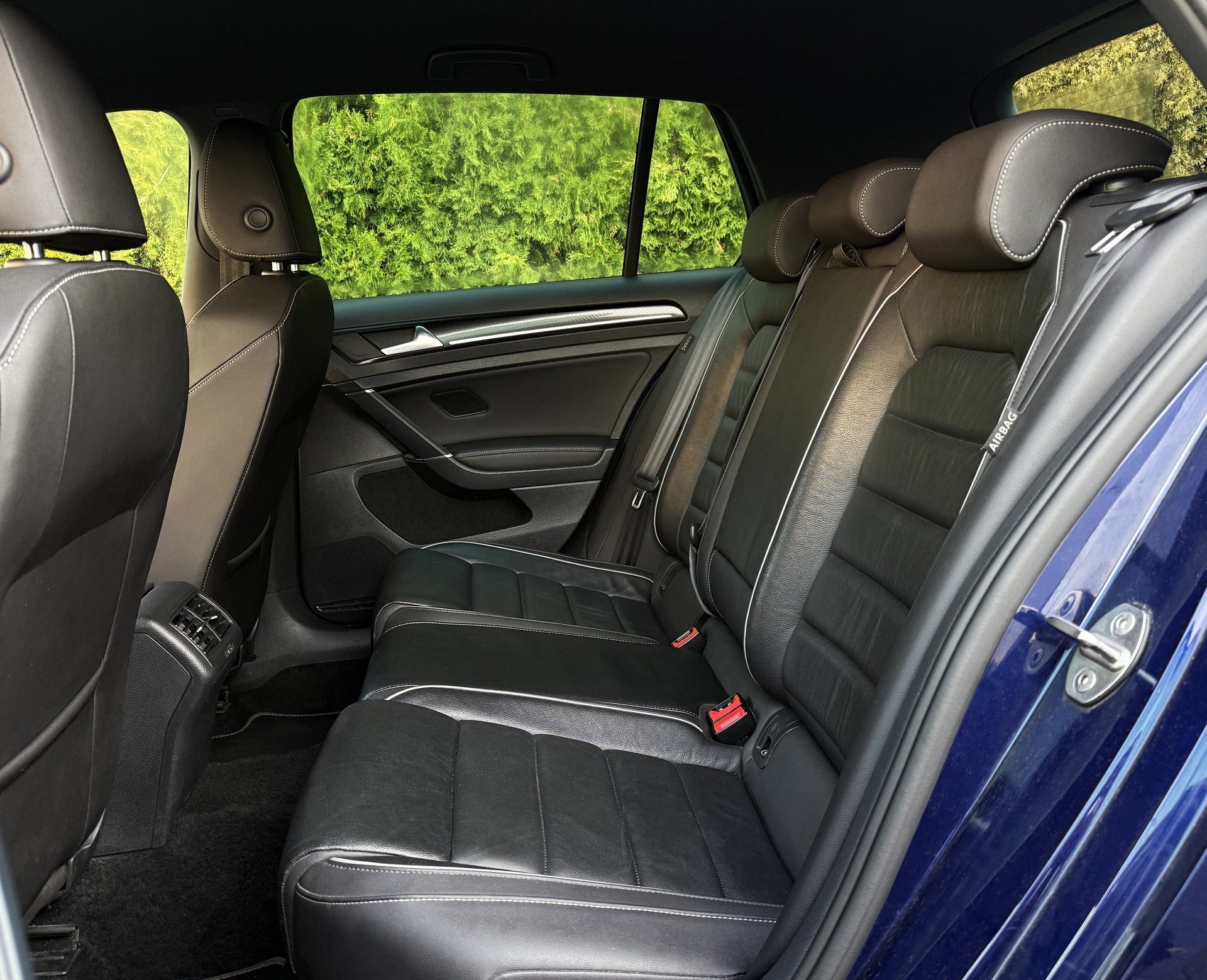 VW Golf 2.0 TSI R 4Motion DSG / Frisch ab MFK / Digital Display-image-20