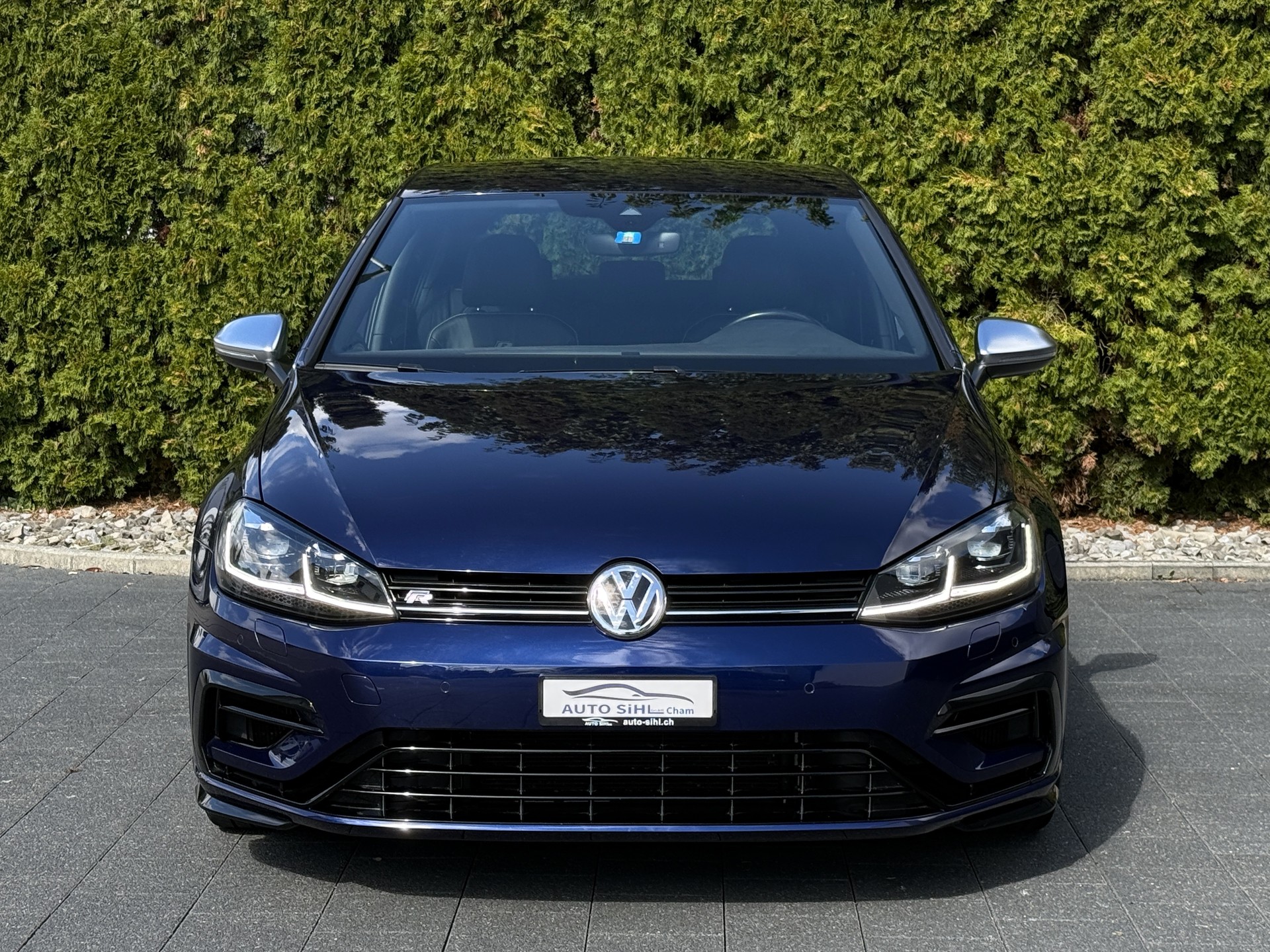 VW Golf 2.0 TSI R 4Motion DSG / Frisch ab MFK / Digital Display-image-4