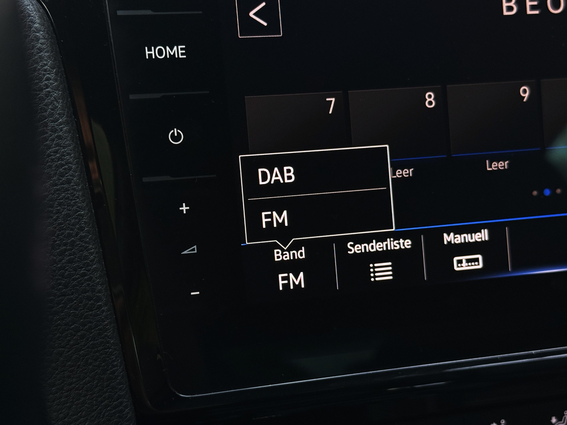 VW Golf 2.0 TSI R 4Motion DSG / Frisch ab MFK / Digital Display-image-29