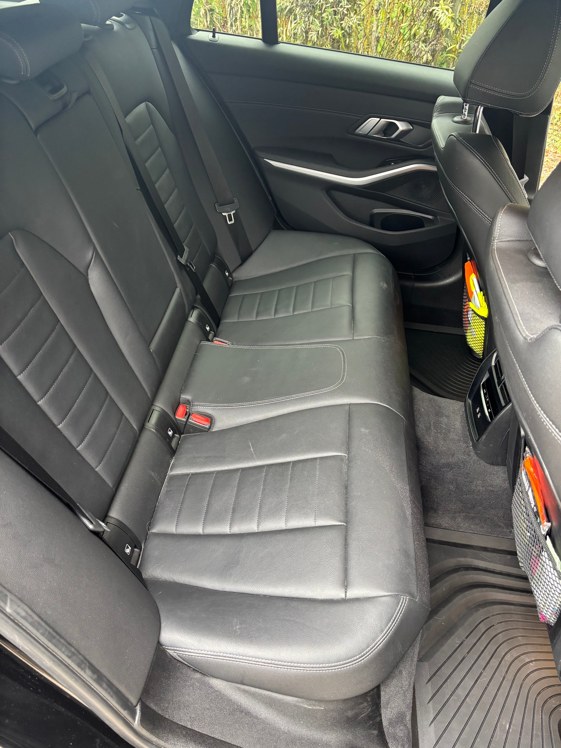 BMW 330e xDrive-image-5