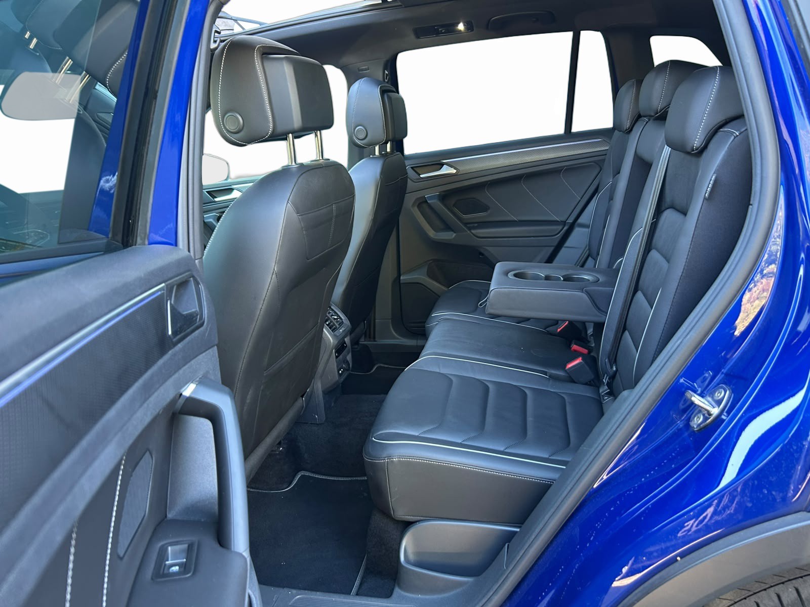 VW Tiguan R-Line Selection 2.0TDI 200PS DSG çMotion-image-6