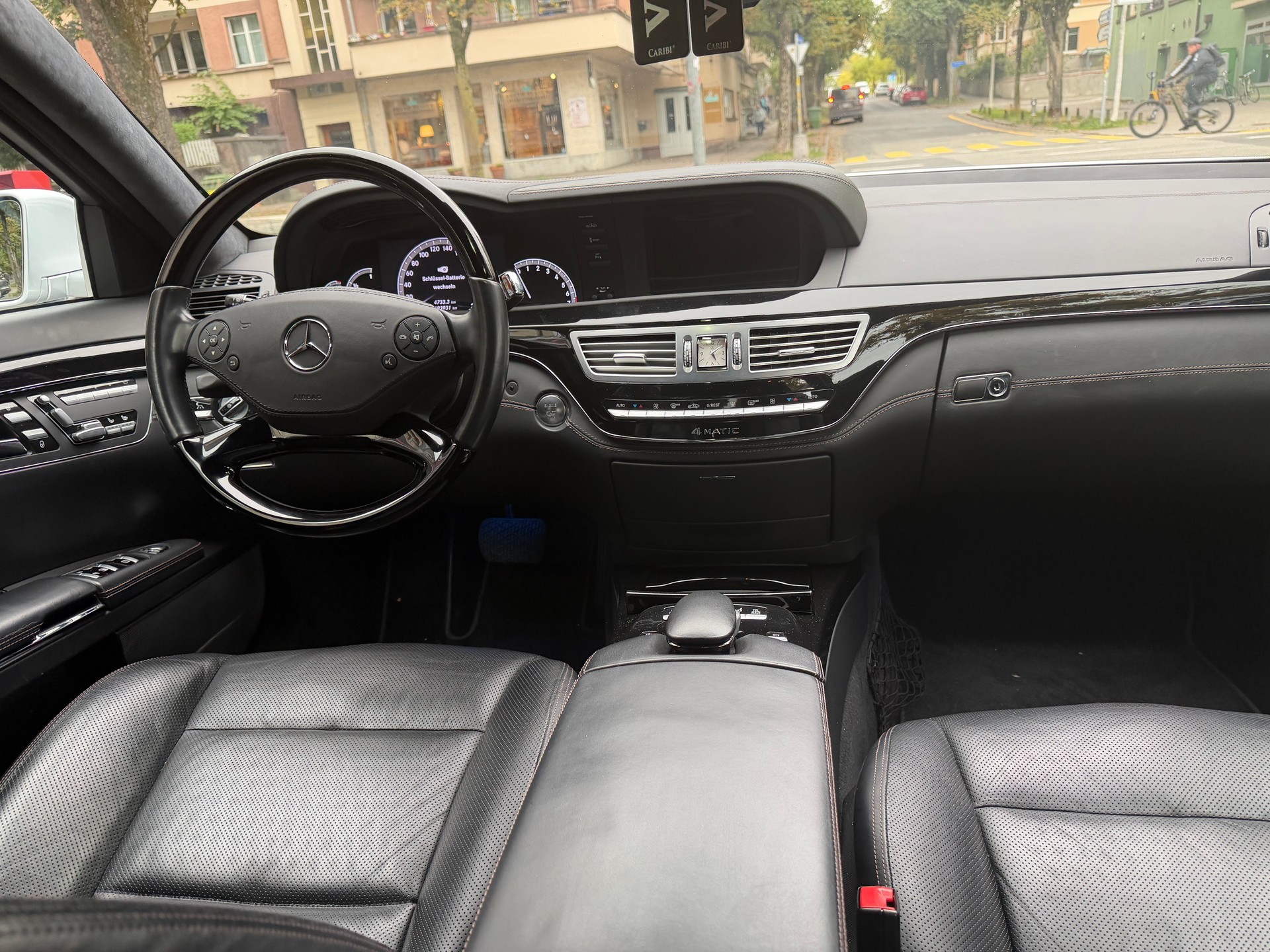 MERCEDES-BENZ S 500 L BlueEfficiency SS 4Matic 7G-Tronic-image-11