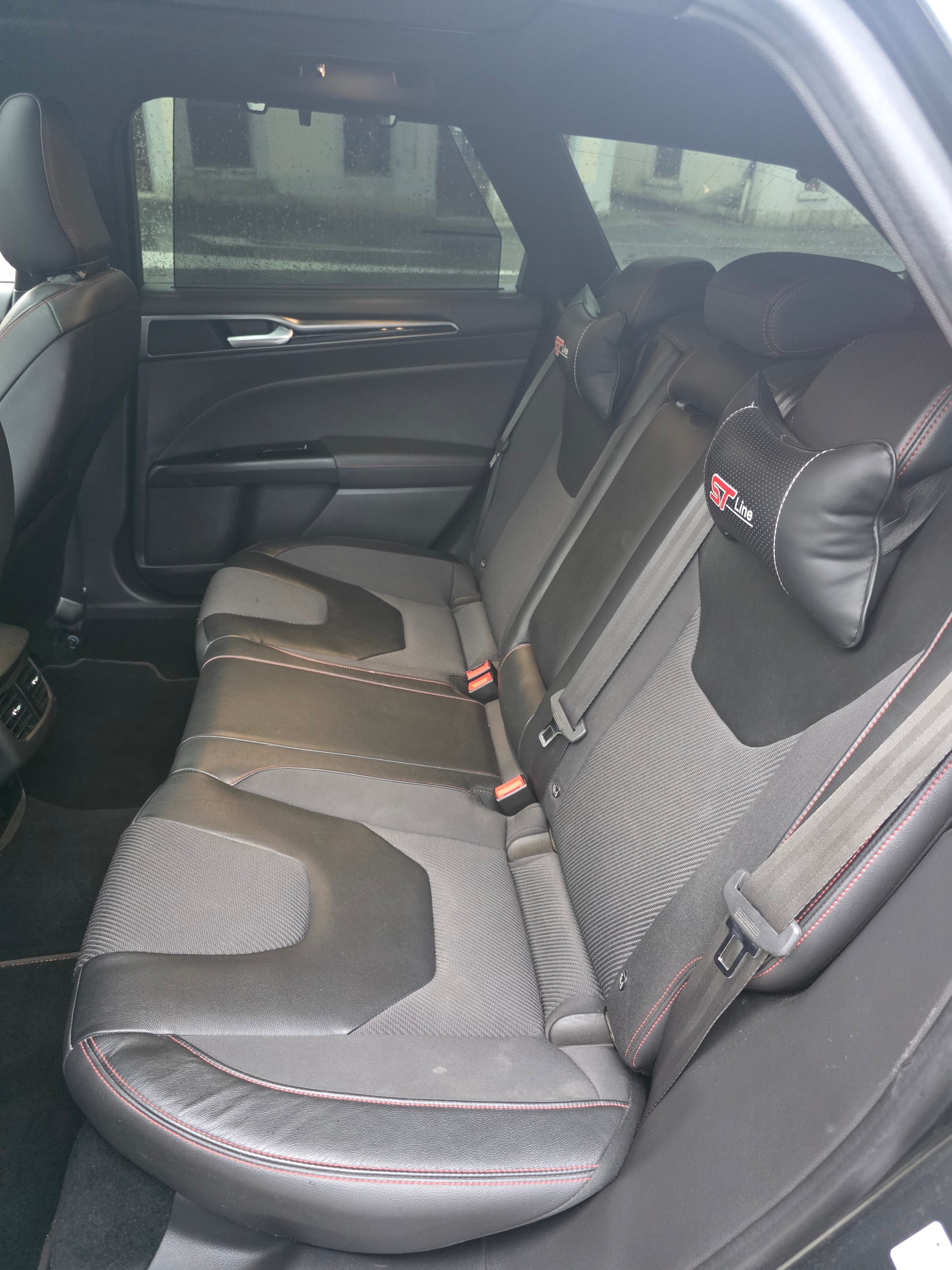 FORD Mondeo 2.0 TDCi ST-Line PowerShift-image-11