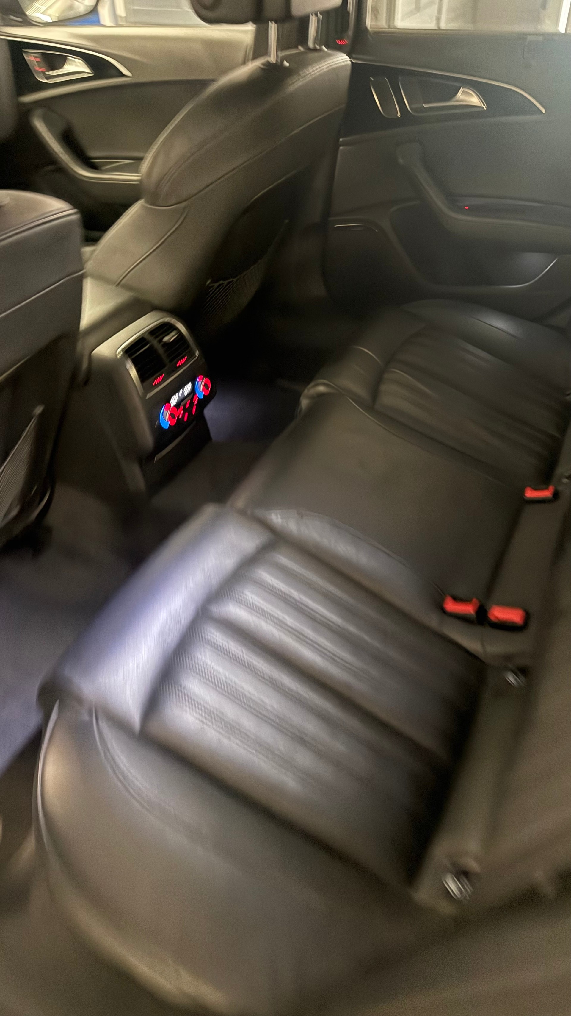 AUDI 3.0 V6 TDI 313 quattro-image-2