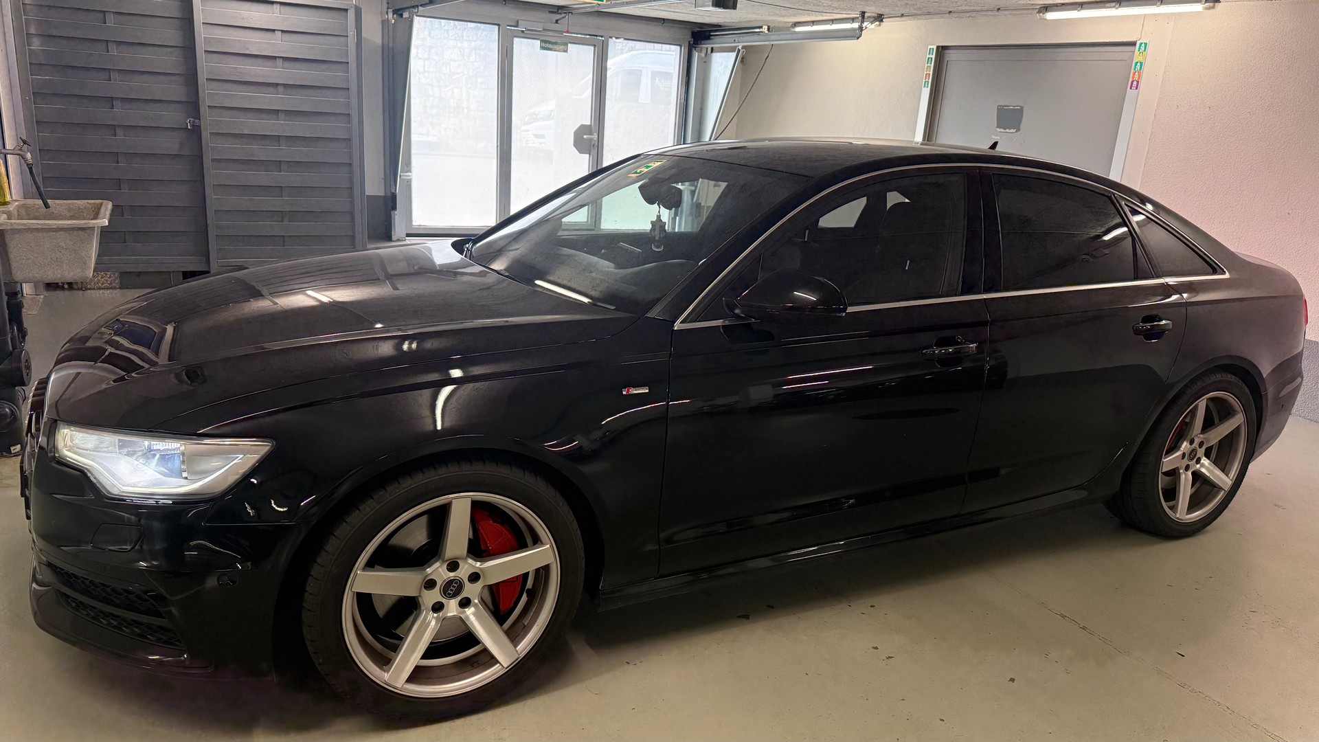 AUDI 3.0 V6 TDI 313 quattro-image-1
