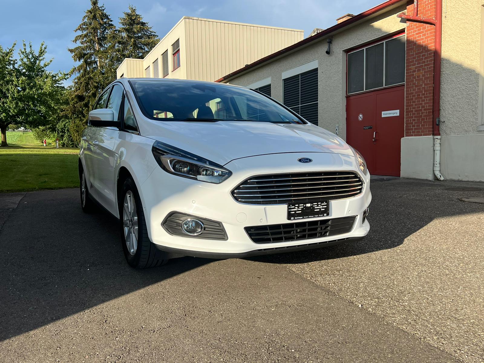 FORD S-Max 2.0 TDCi Titanium PowerShift-image-1