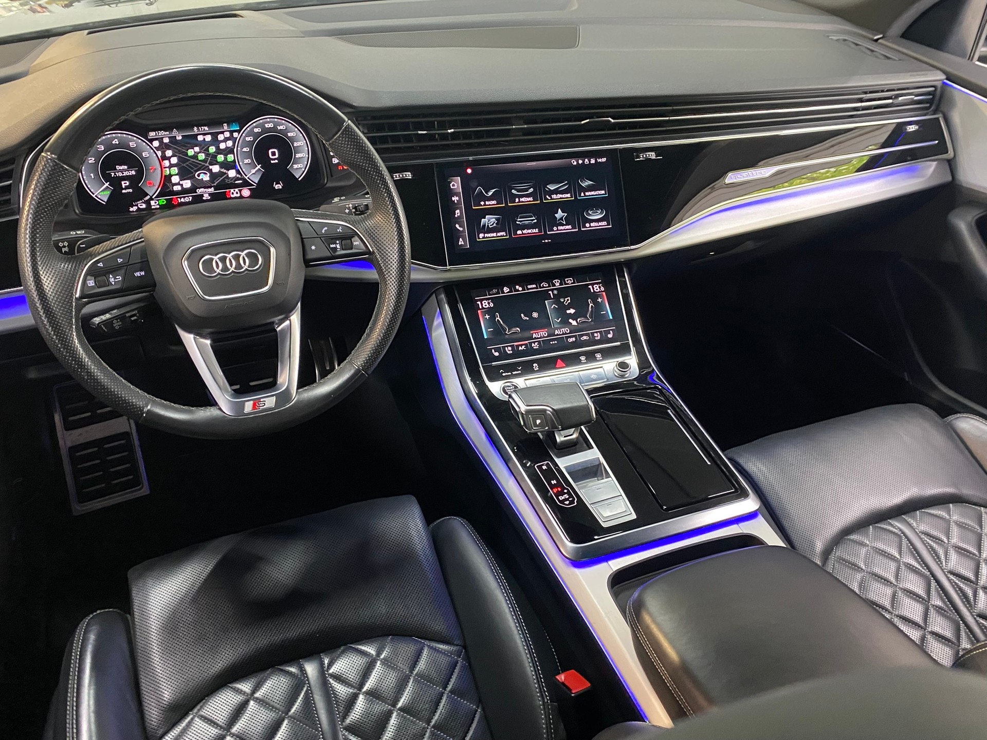 AUDI Q8 60 TFSI e quattro PHEV tiptronic-image-17