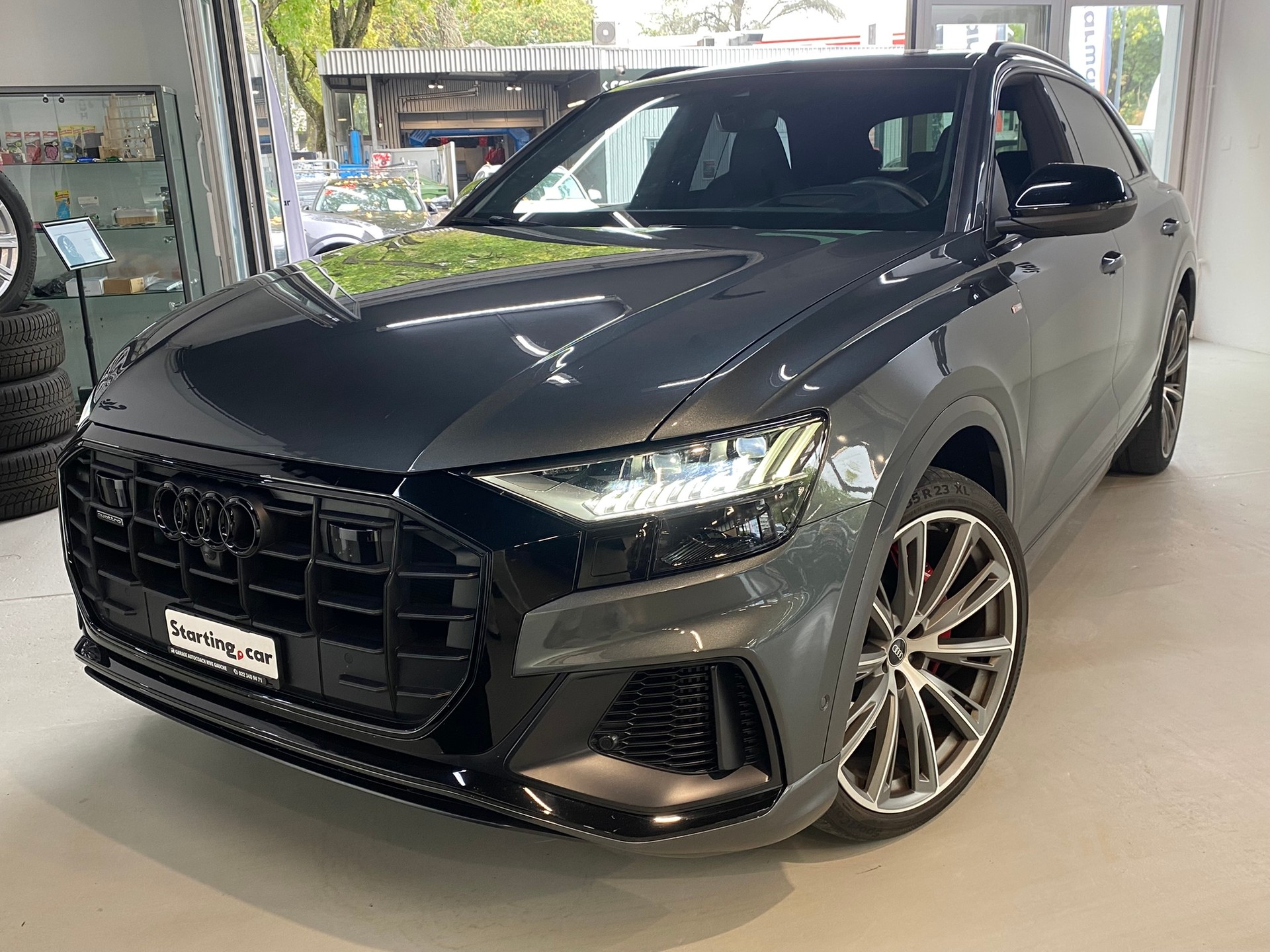 AUDI Q8 60 TFSI e quattro PHEV tiptronic-image-3