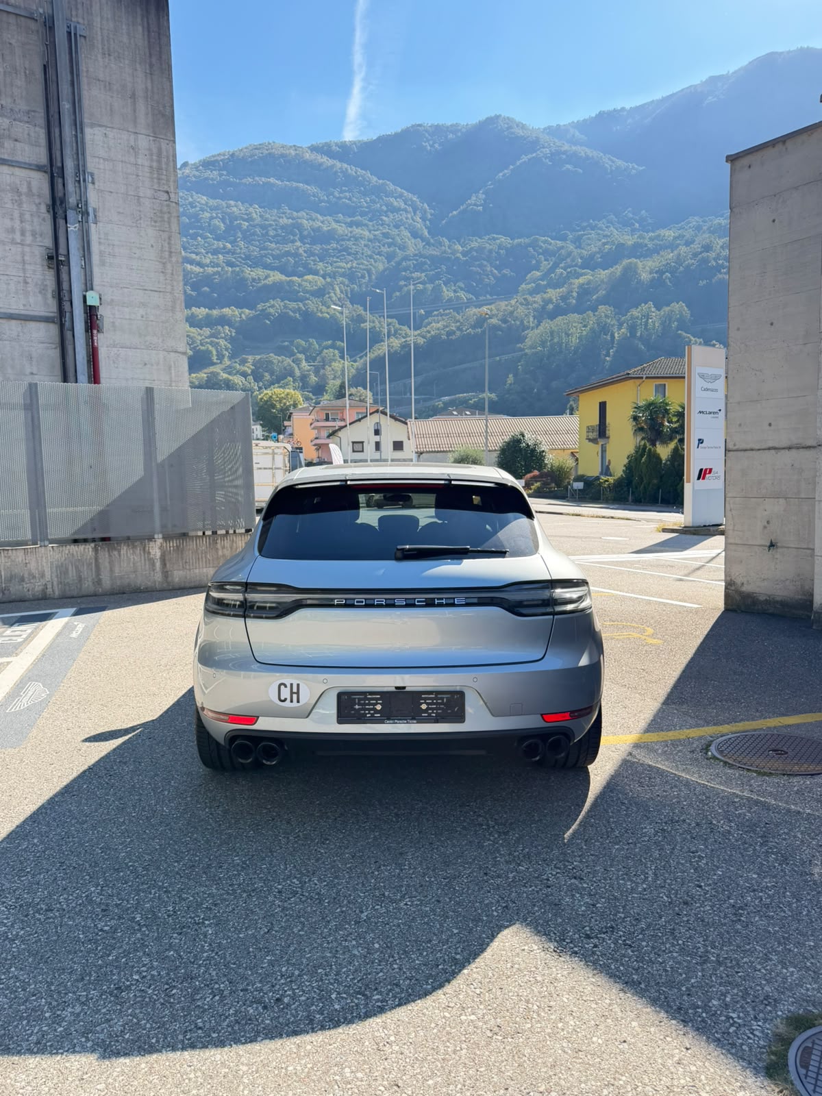 PORSCHE Macan Turbo PDK-image-5