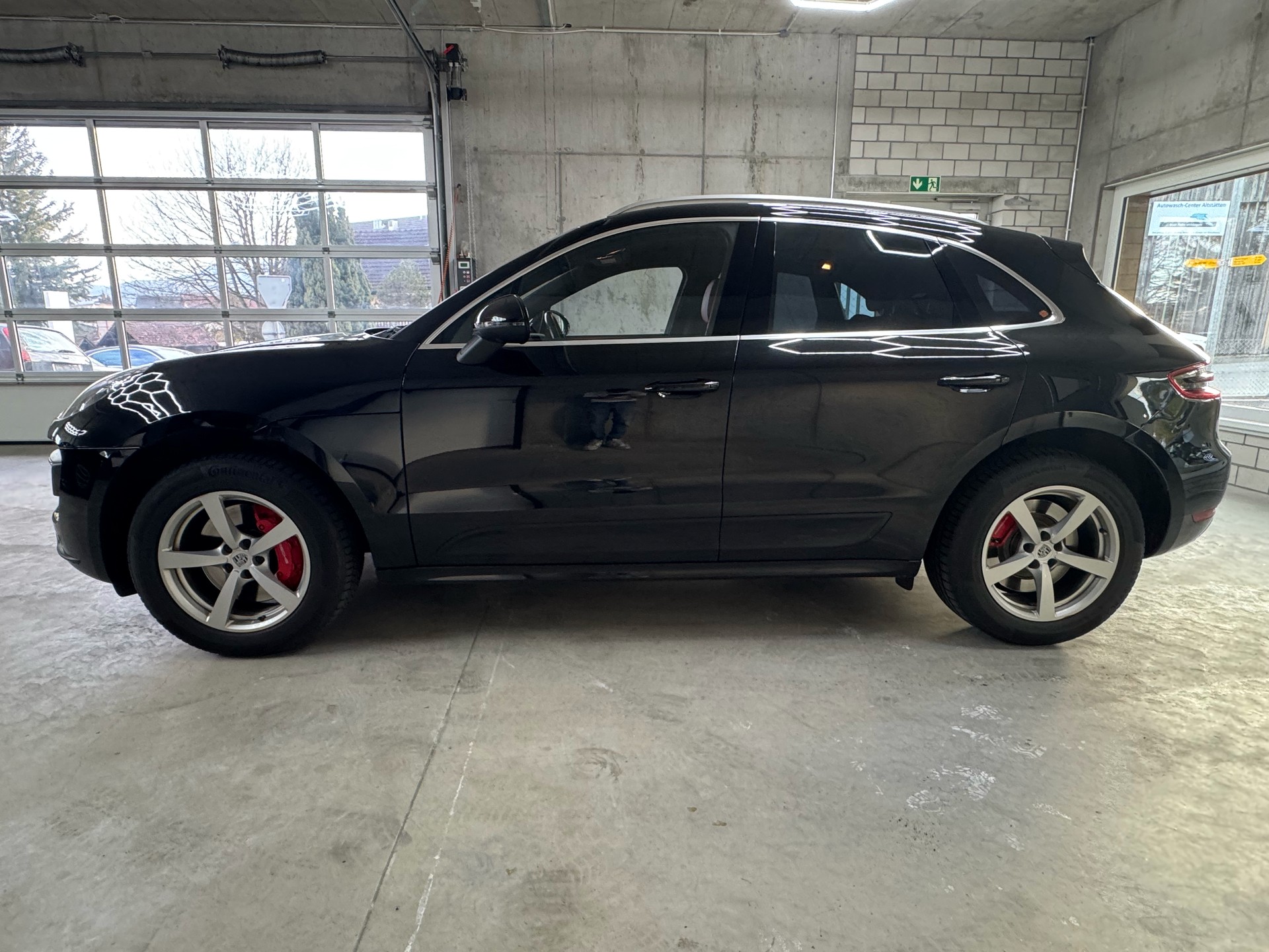 PORSCHE Macan Turbo PDK-image-2