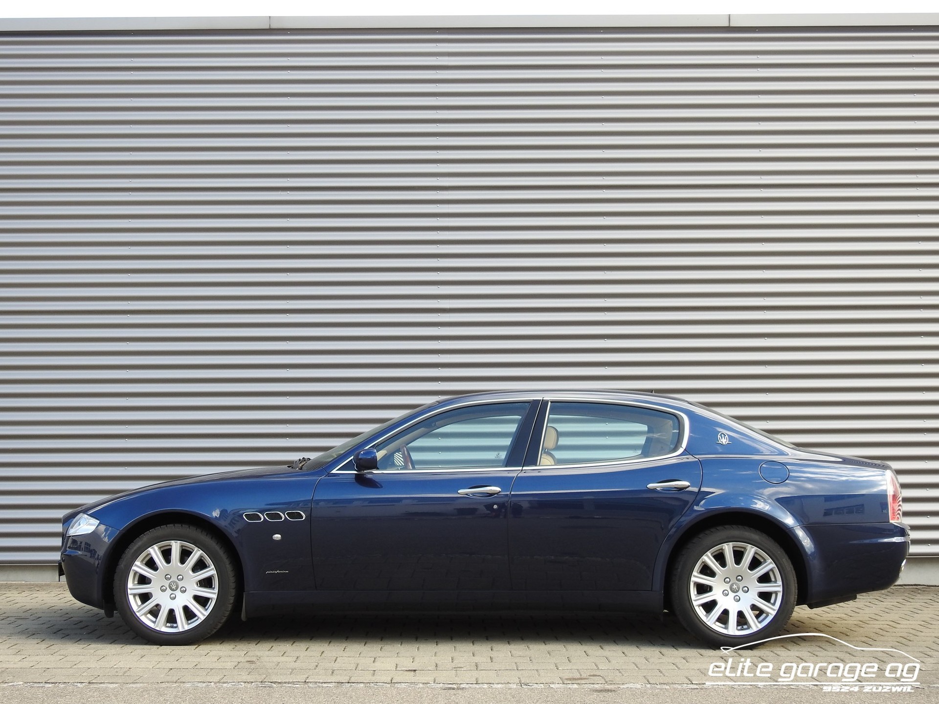 MASERATI Quattroporte 4.2-image-2