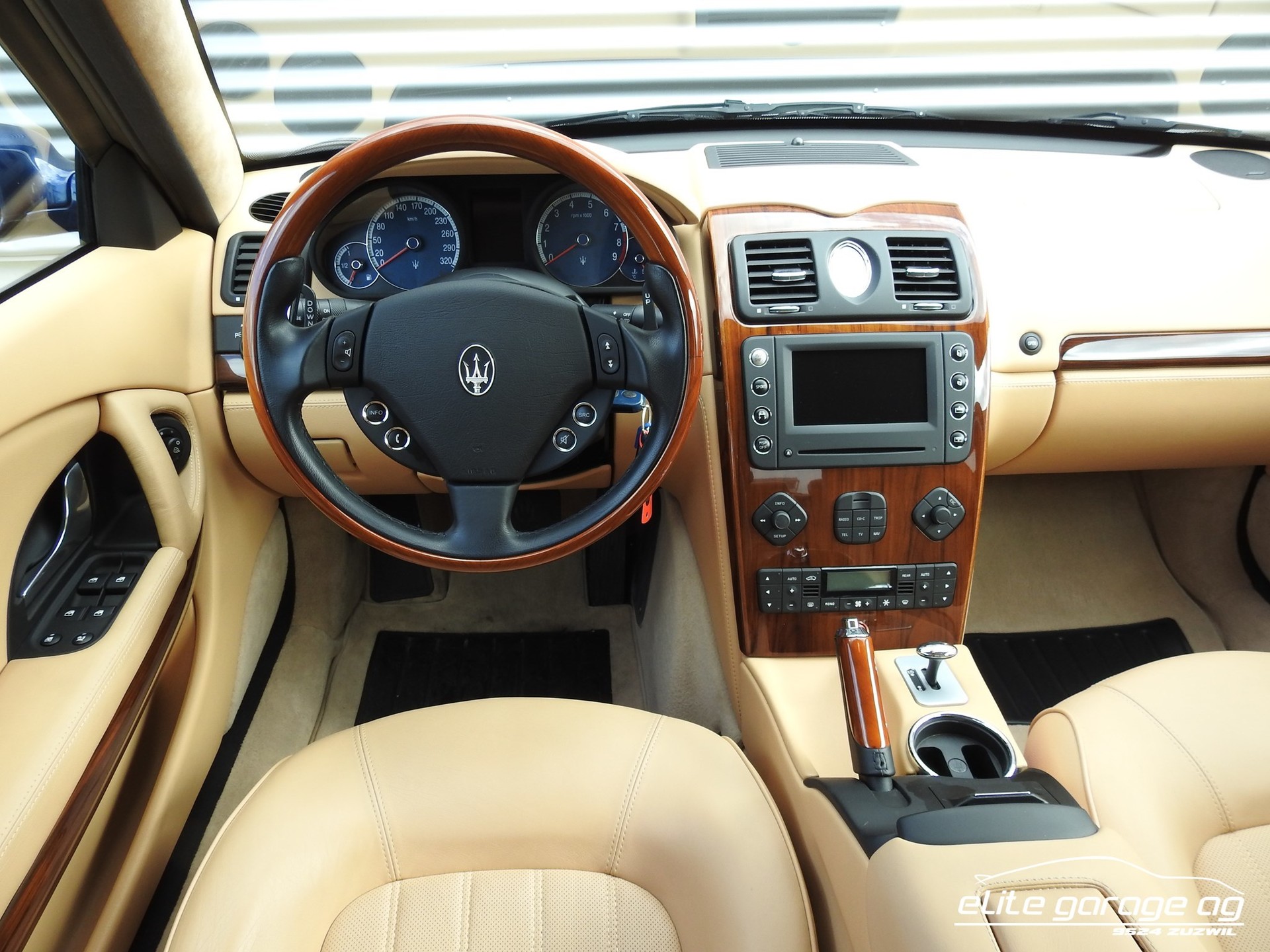 MASERATI Quattroporte 4.2-image-5