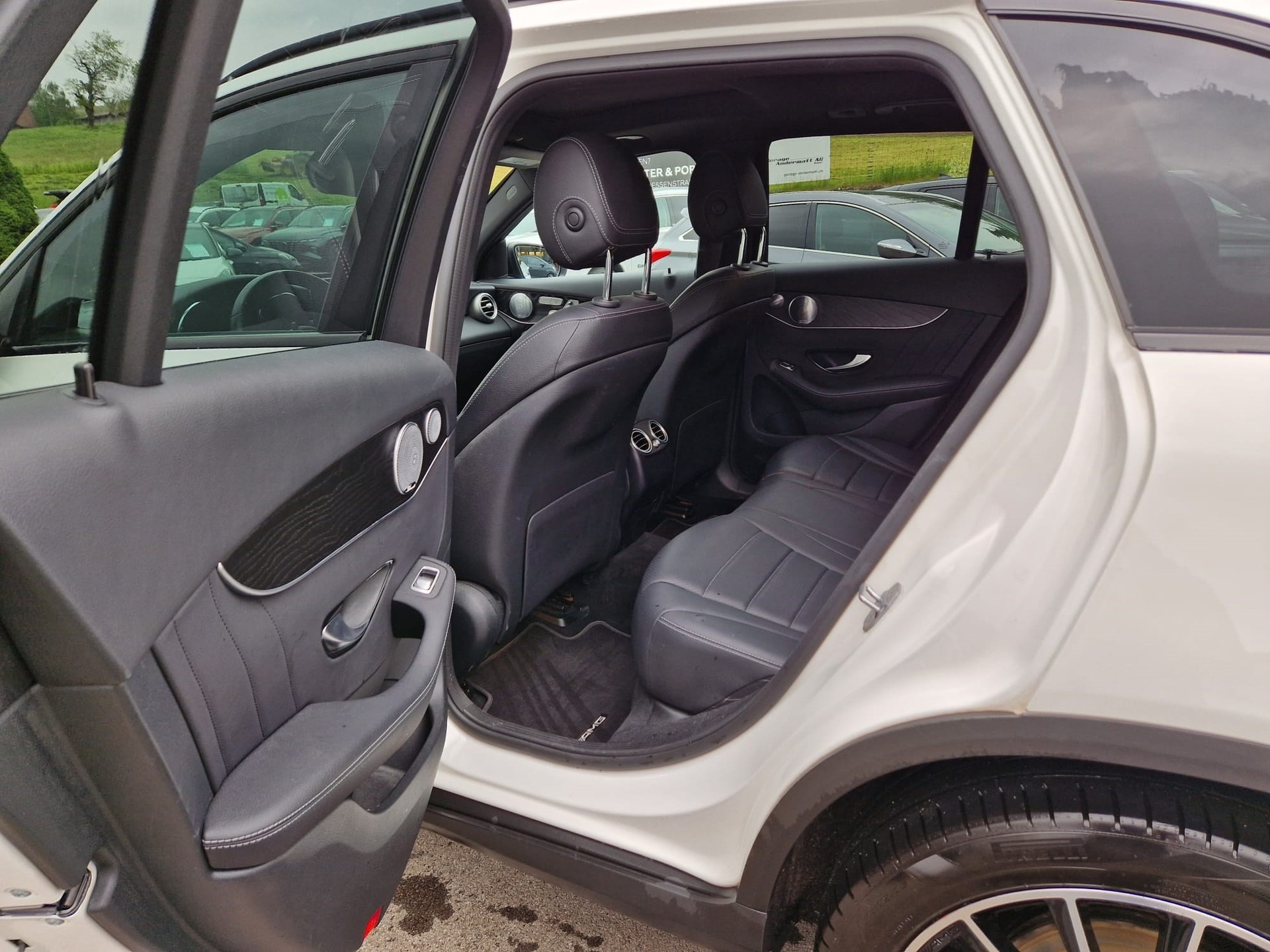 MERCEDES-BENZ GLC 300 Off-Road 4Matic 9G-Tronic-image-7