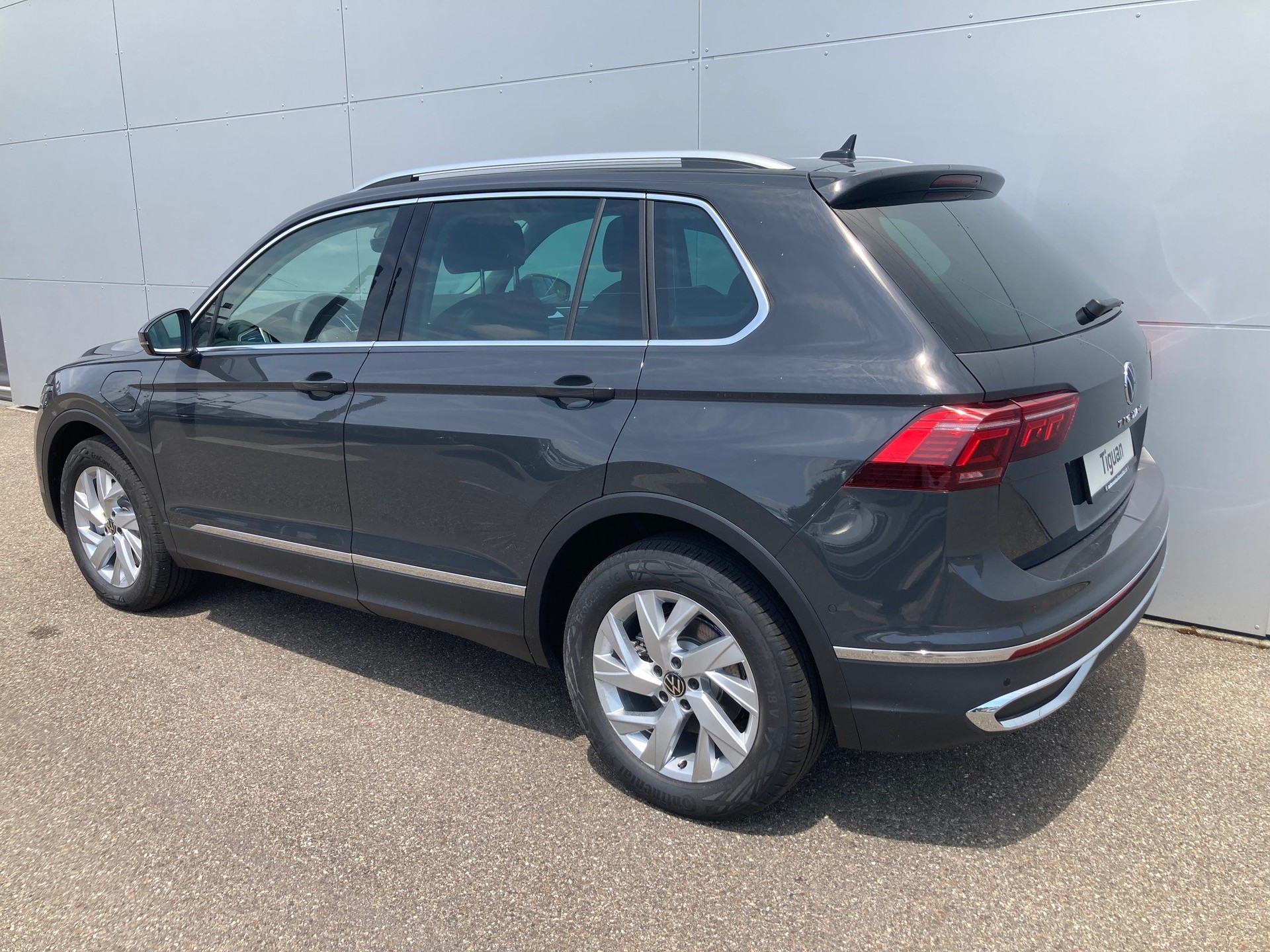 VW TIGUAN Benzin / Plug In-Hybrid-image-3