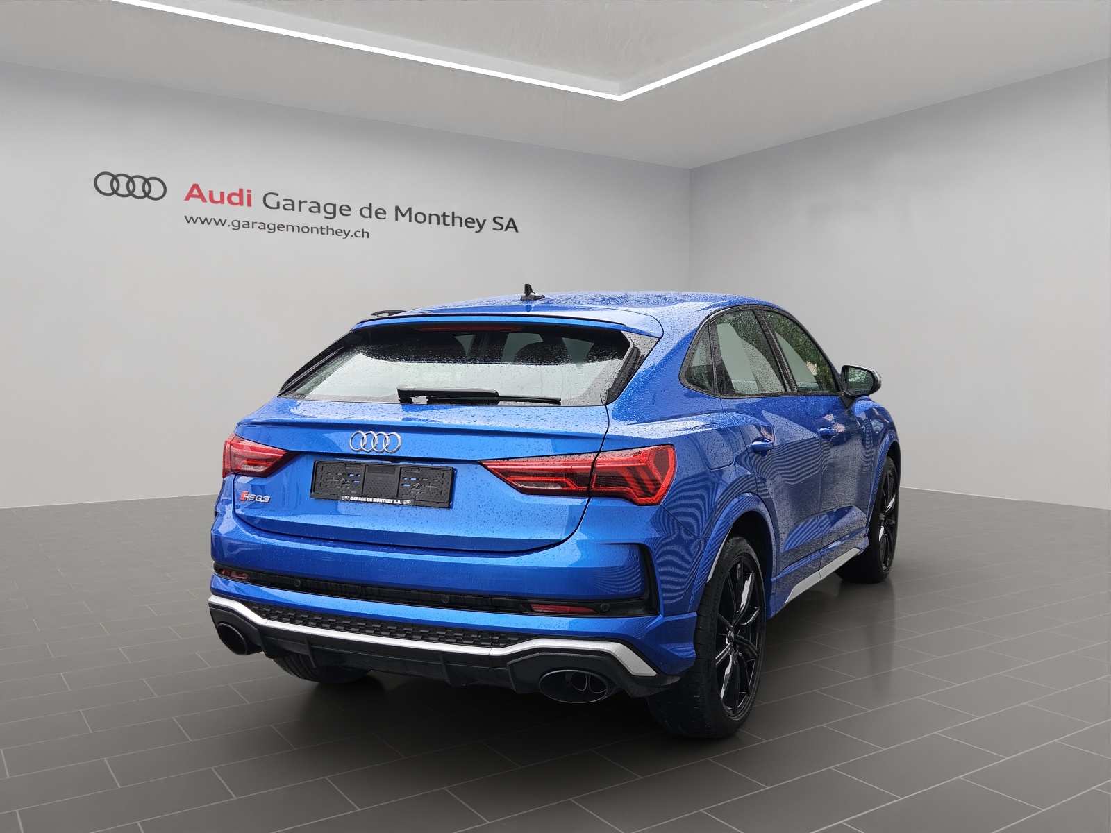 AUDI RS Q3 Sportback quattro S tronic-image-3