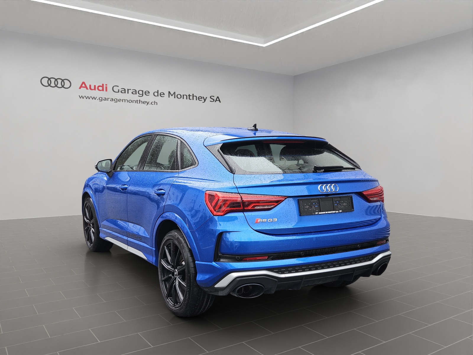 AUDI RS Q3 Sportback quattro S tronic-image-5
