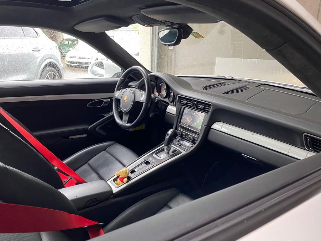 PORSCHE 911 Carrera 4 PDK-image-2