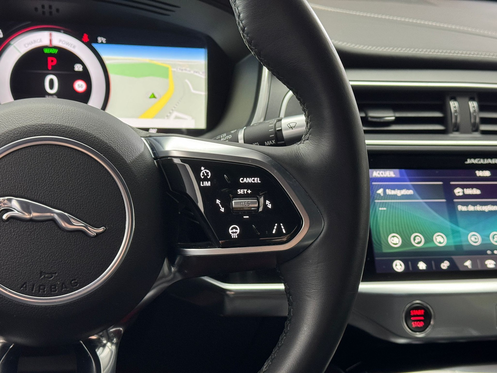 JAGUAR I-Pace EV400 S AWD-image-6