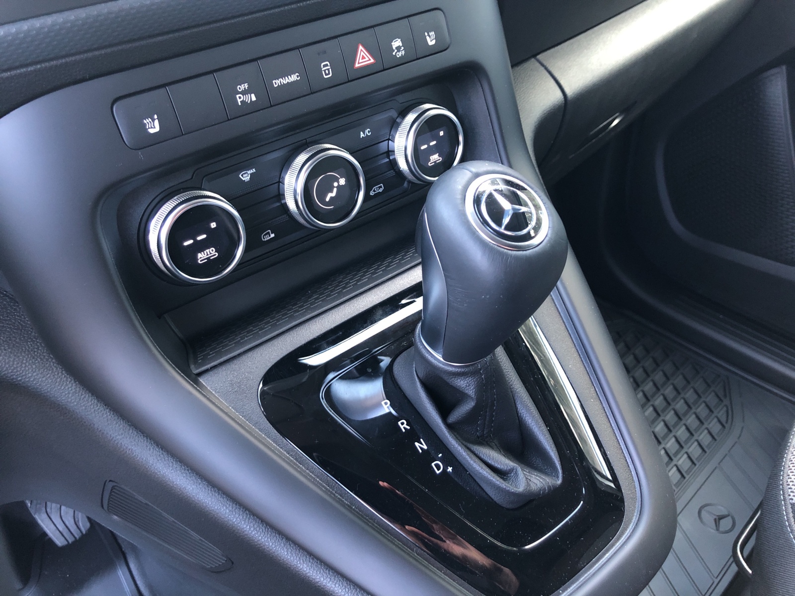 MERCEDES-BENZ eCitan 45kWh Pro-image-13