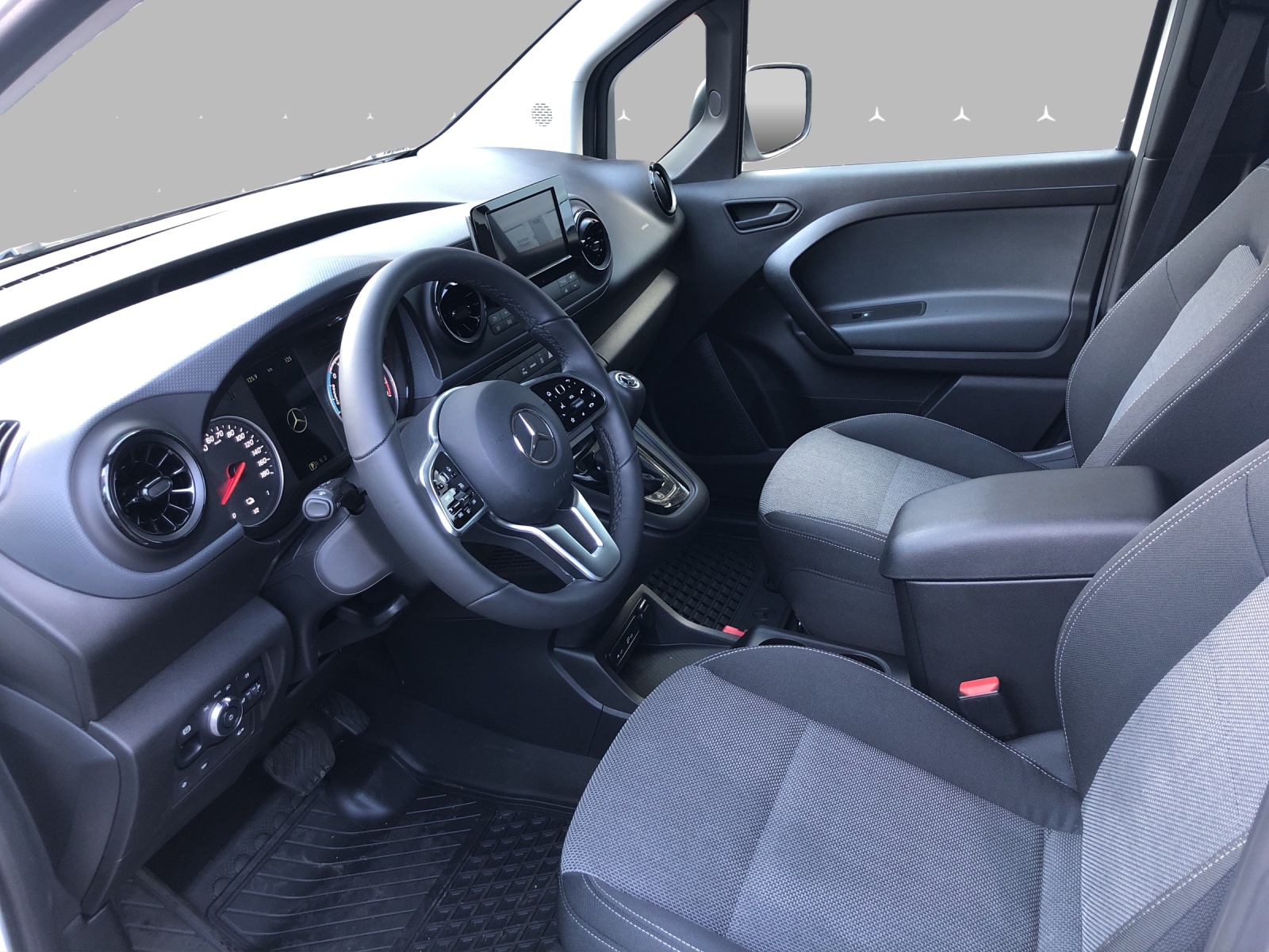 MERCEDES-BENZ eCitan 45kWh Pro-image-9