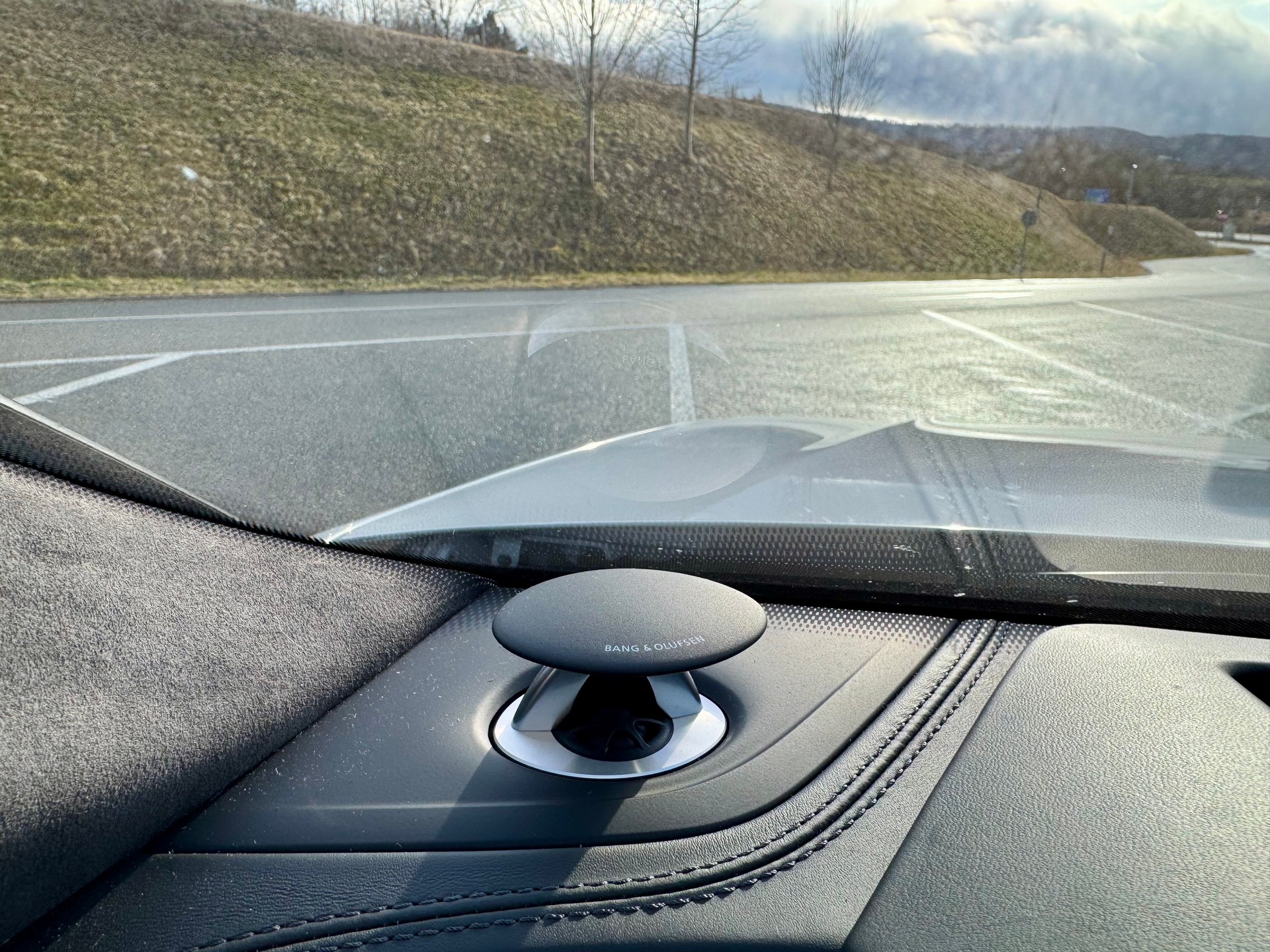 AUDI RSQ8 quattro tiptronic-image-13