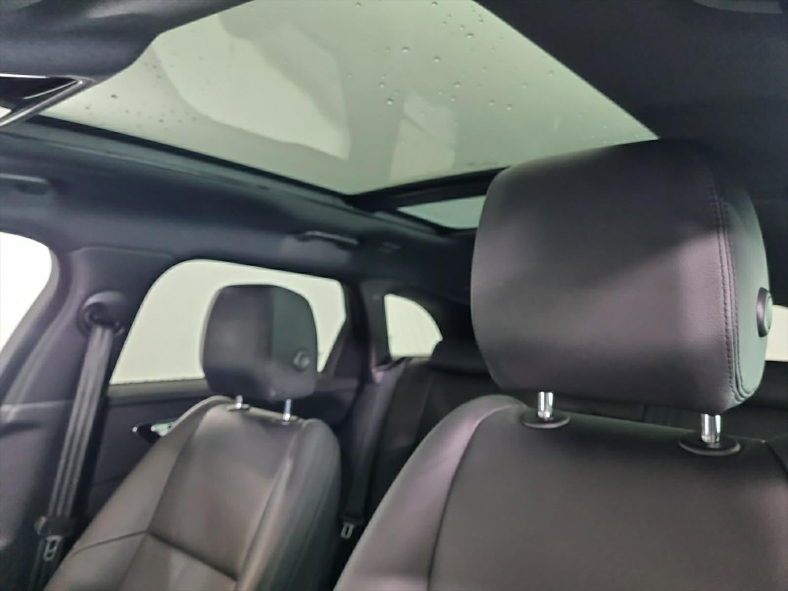 LAND ROVER Range Rover Velar P400 Dynamic SE I4 AWD Facelift-image-9