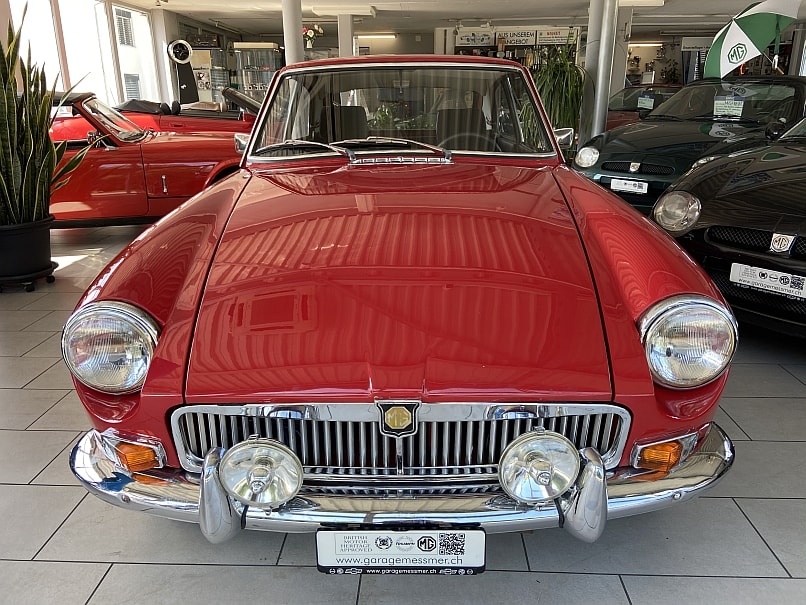 MG B GT Veteran-image-0