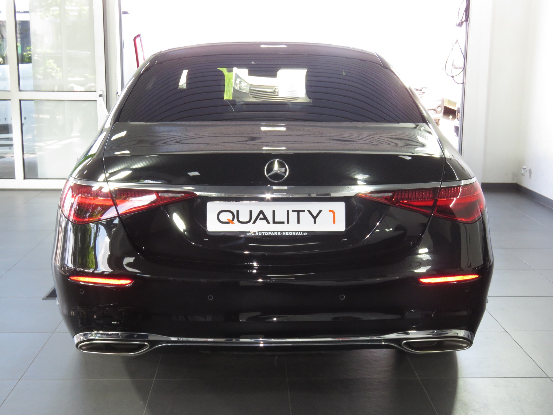 MERCEDES-BENZ S 500 Lang 4-Matic 9G-Tronic (Automat)-image-4