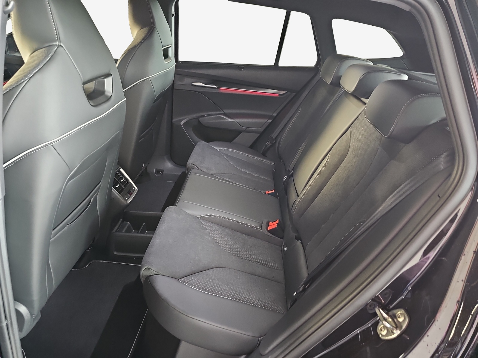 SKODA Enyaq 85x Sportline 4x4-image-11