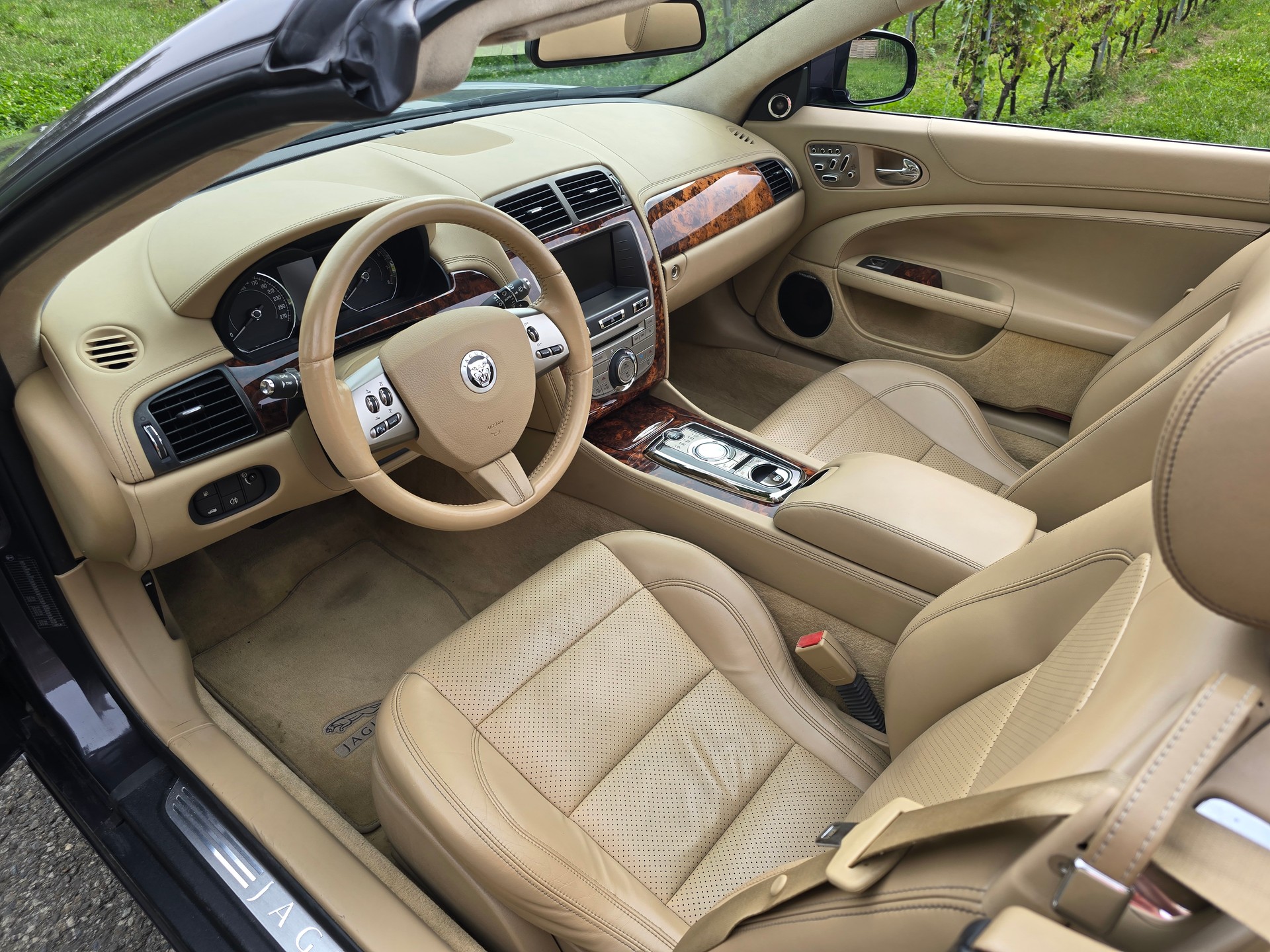 JAGUAR XK 5.0 V8 Portfolio Cabriolet-image-13