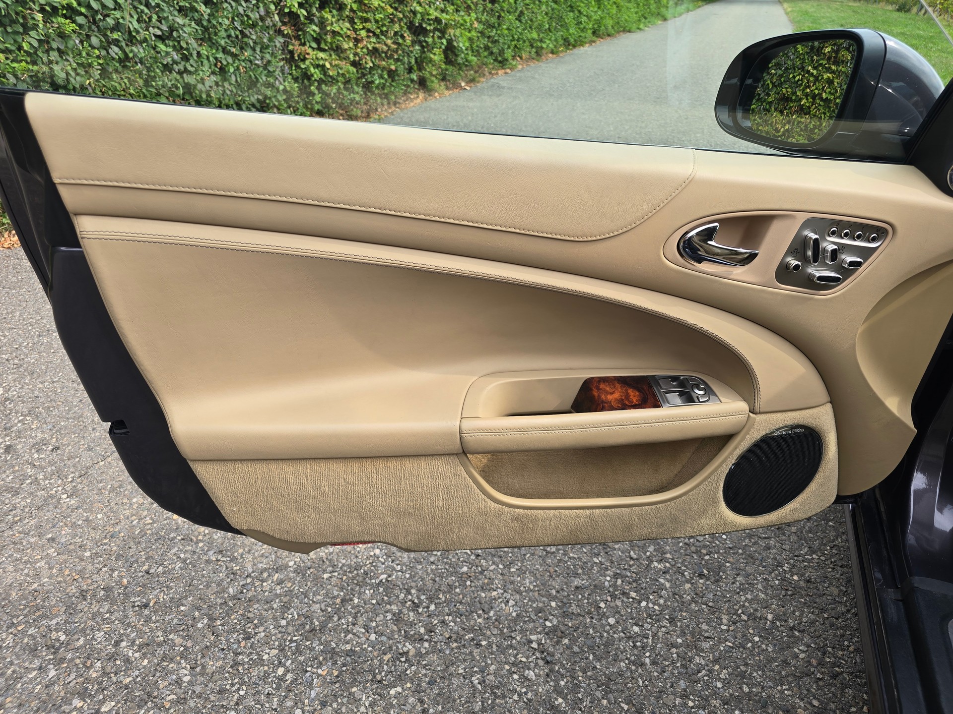 JAGUAR XK 5.0 V8 Portfolio Cabriolet-image-2