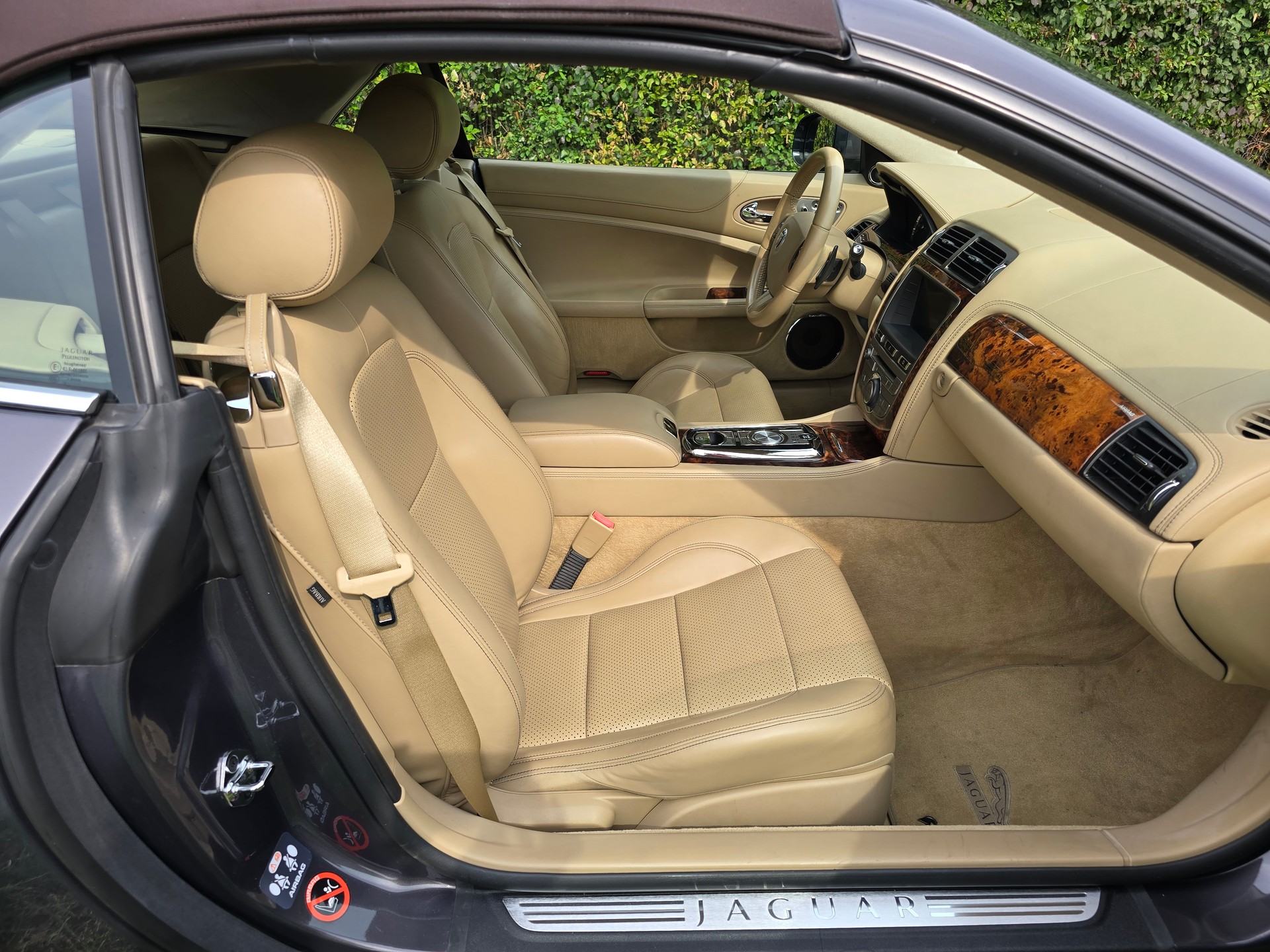 JAGUAR XK 5.0 V8 Portfolio Cabriolet-image-5