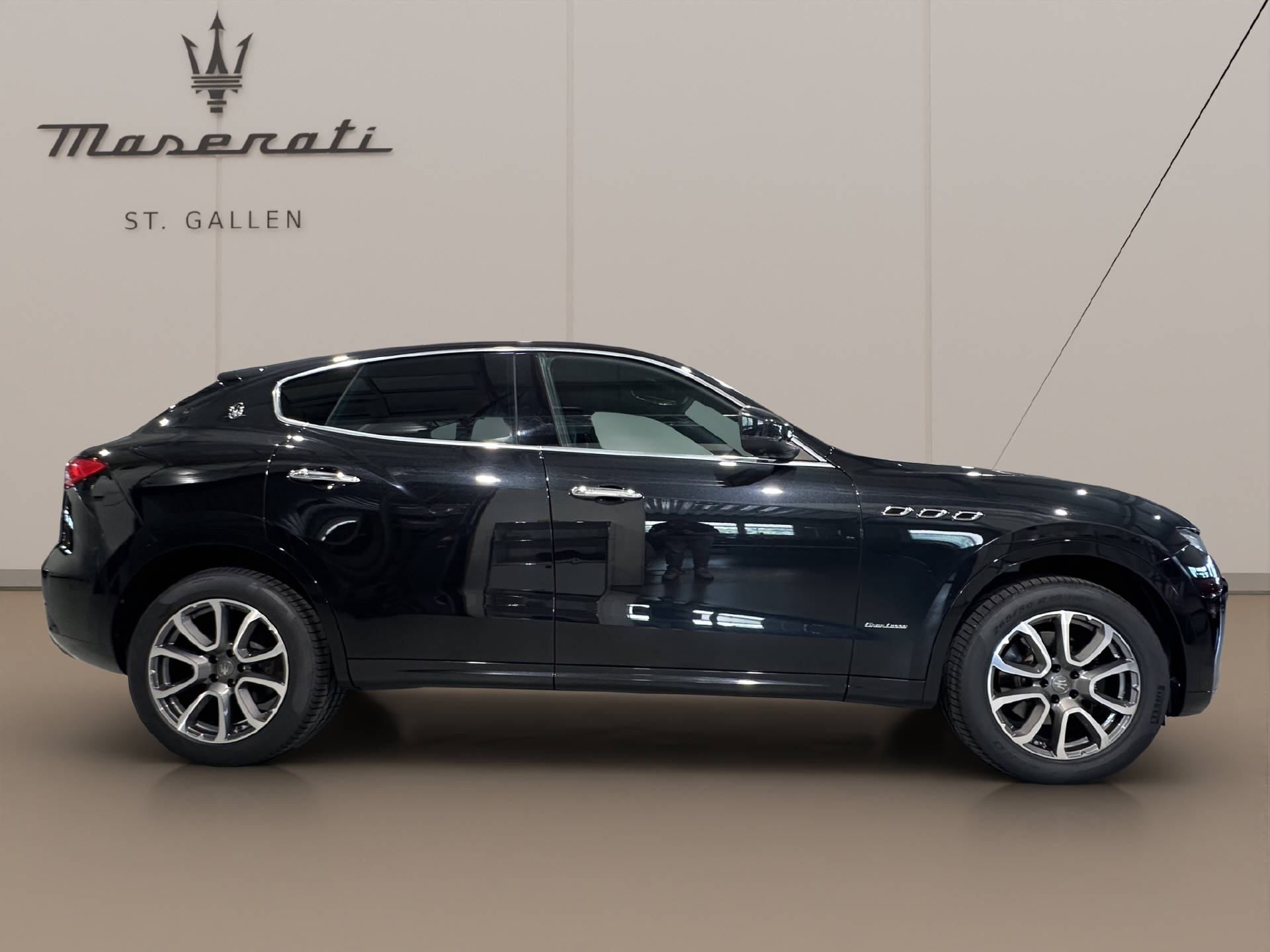 MASERATI Levante 3.0 V6 D-image-3
