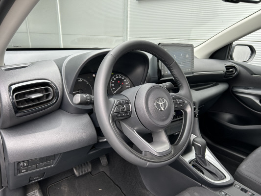 TOYOTA Yaris 1.5 Comfort e-CVT-image-7