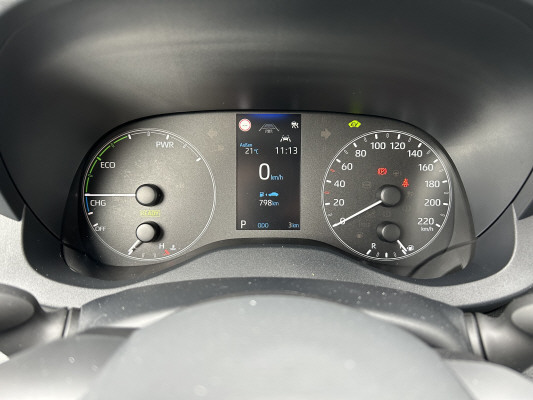 TOYOTA Yaris 1.5 Comfort e-CVT-image-13