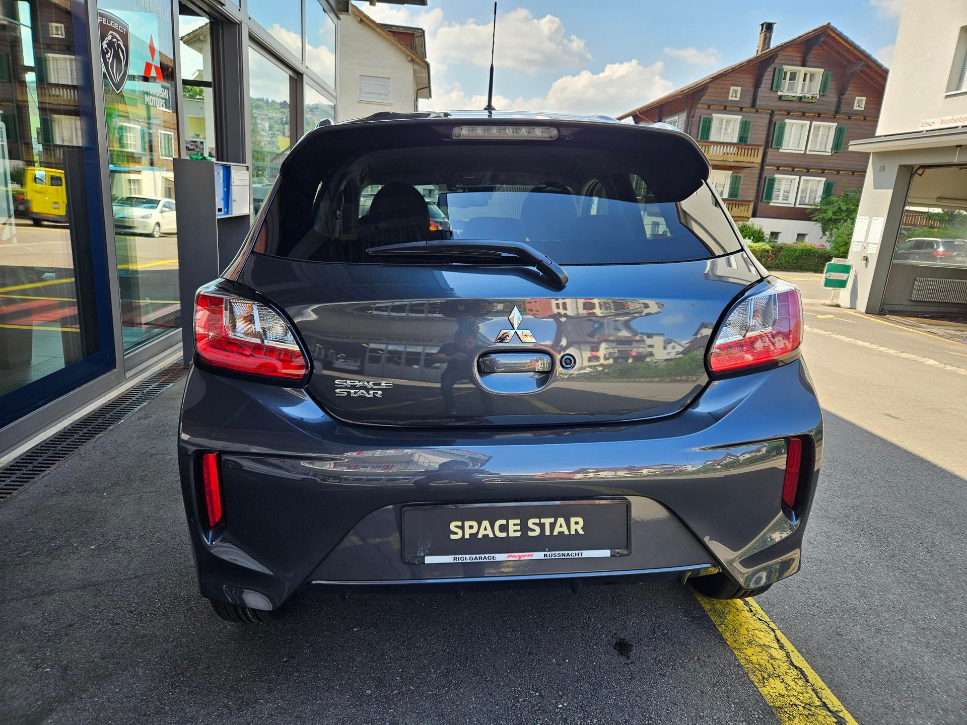 MITSUBISHI Space Star 1.2 MIVEC Intense+-showroom-element-3