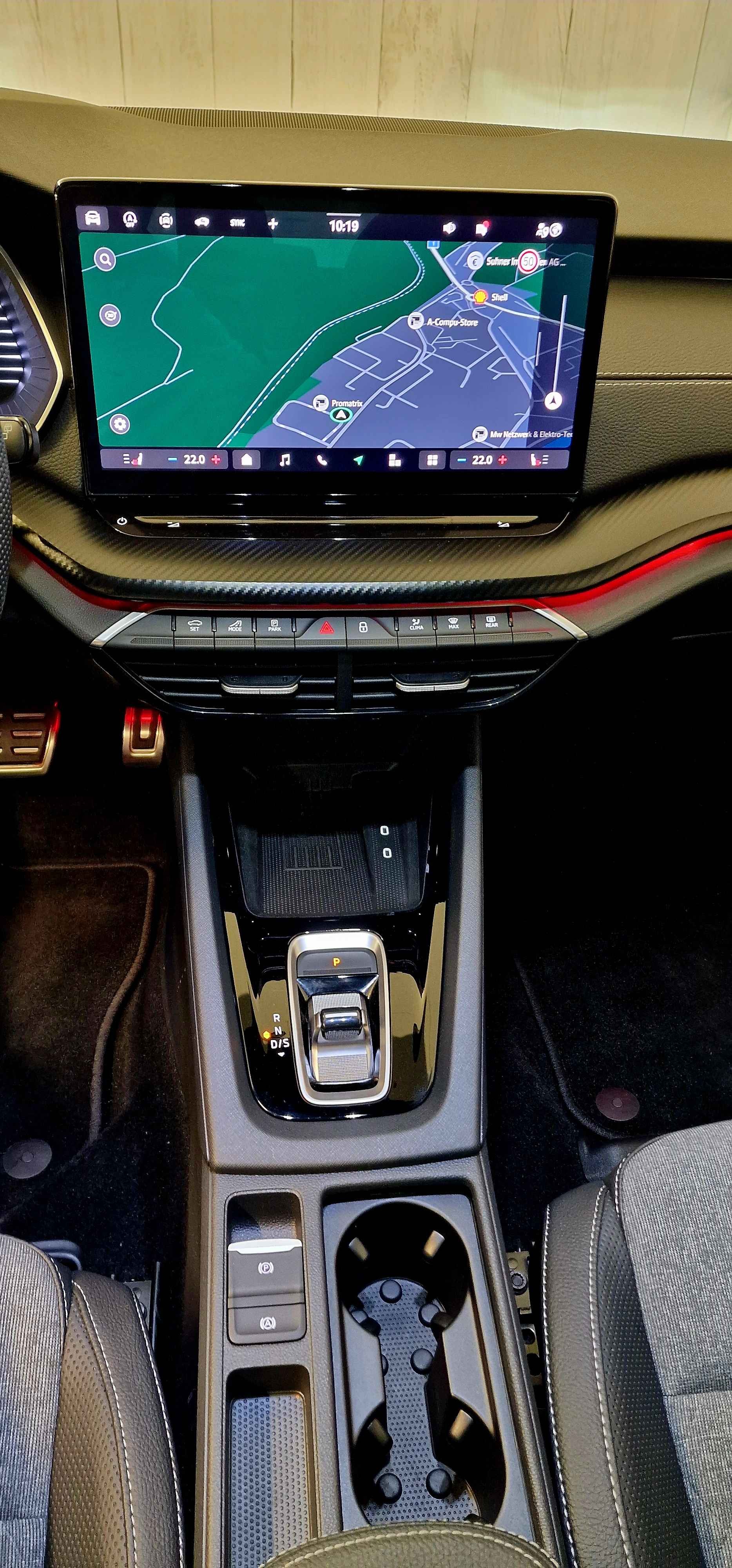 SKODA Octavia Combi 1.5 TSI mHEV DSG Sport Line-image-12