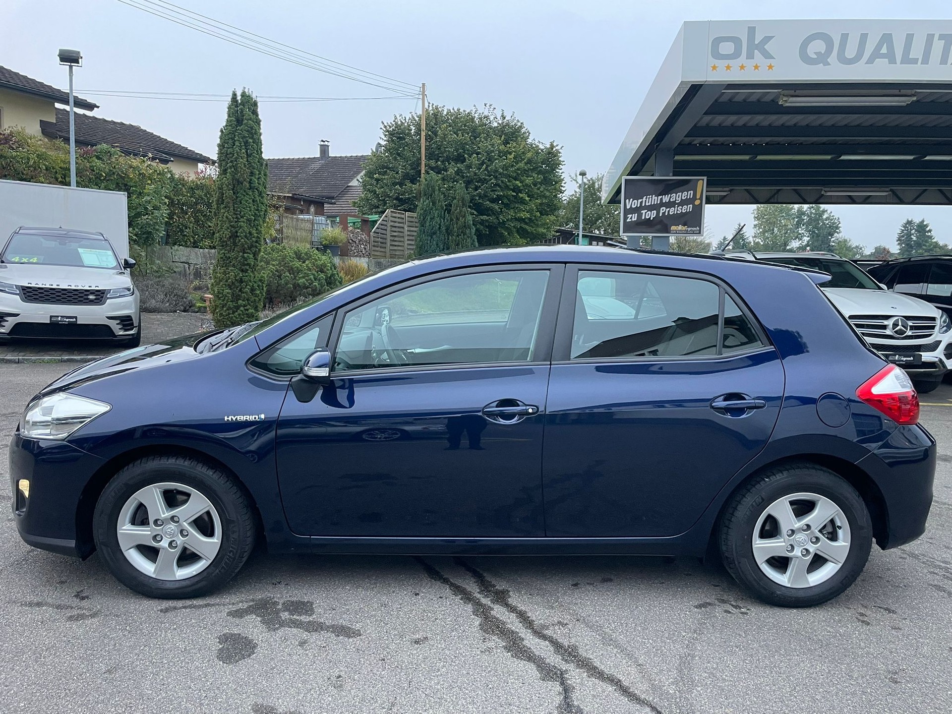 TOYOTA Auris 1.8 16V HSD Linea Luna-image-4