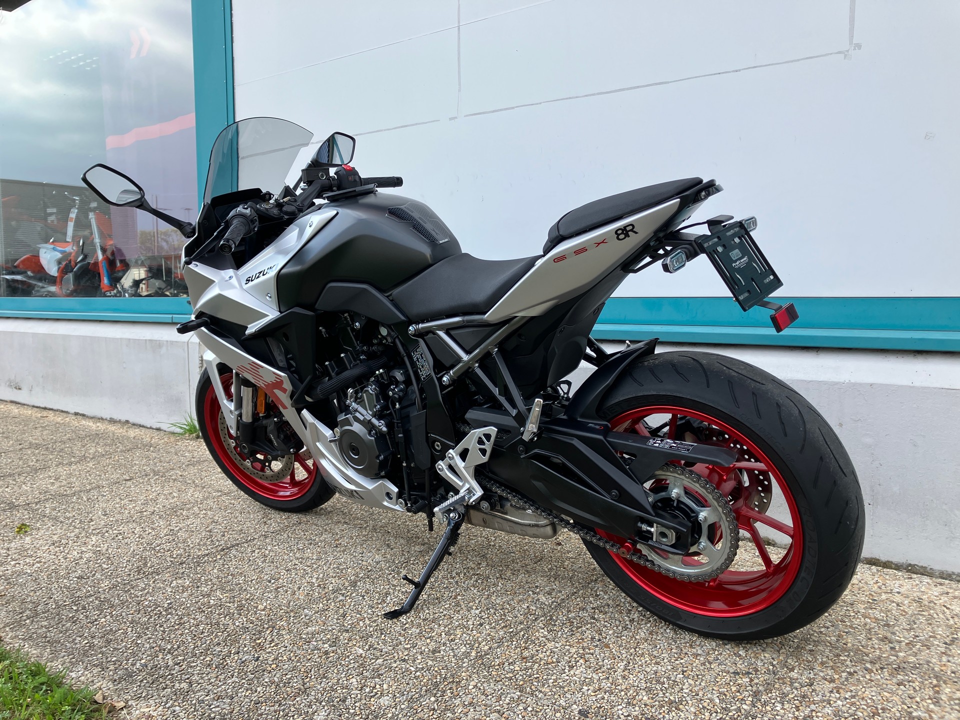 SUZUKI GSX 8 R-image-5