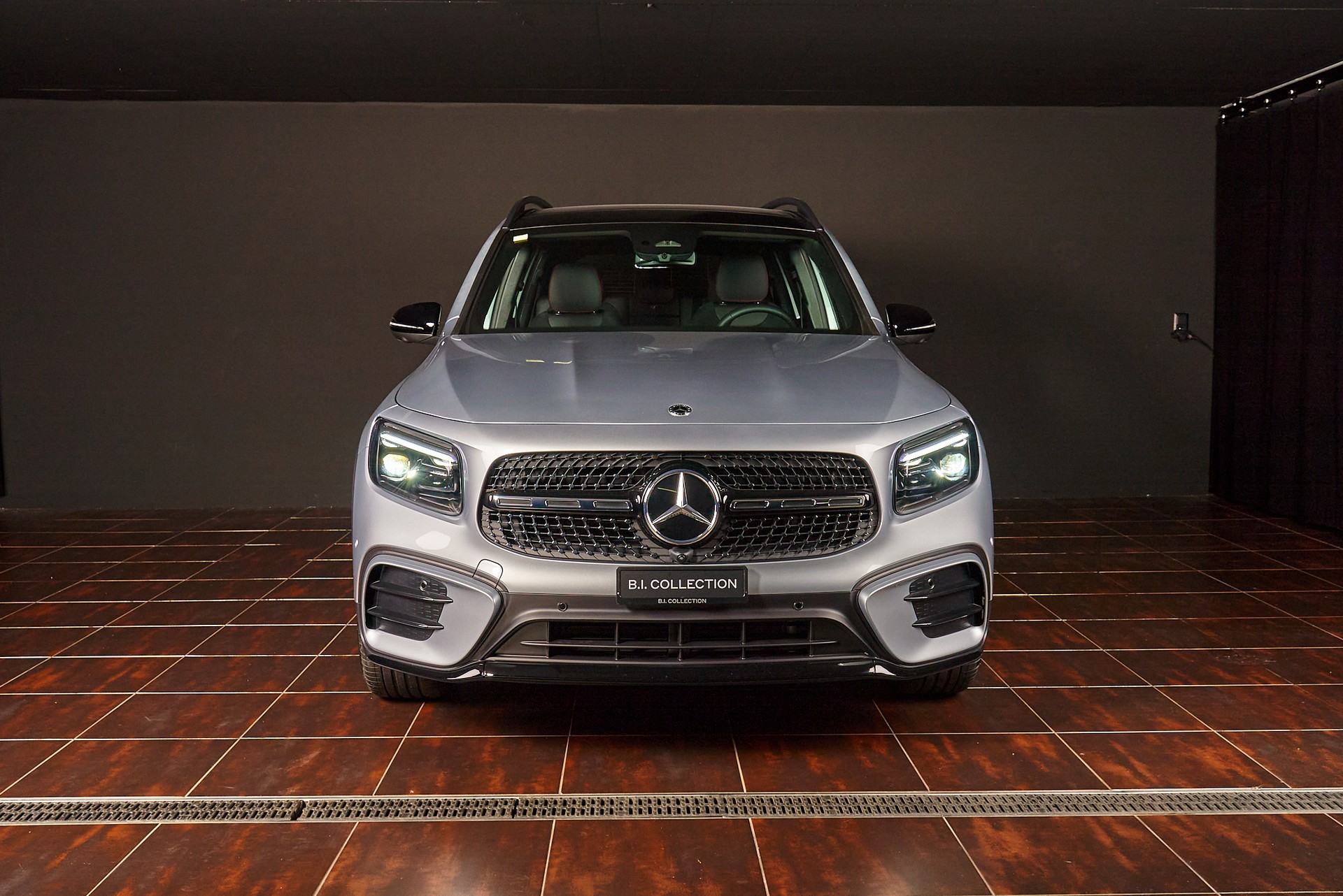 MERCEDES-BENZ GLB 250 4Matic 8G-Tronic-image-3
