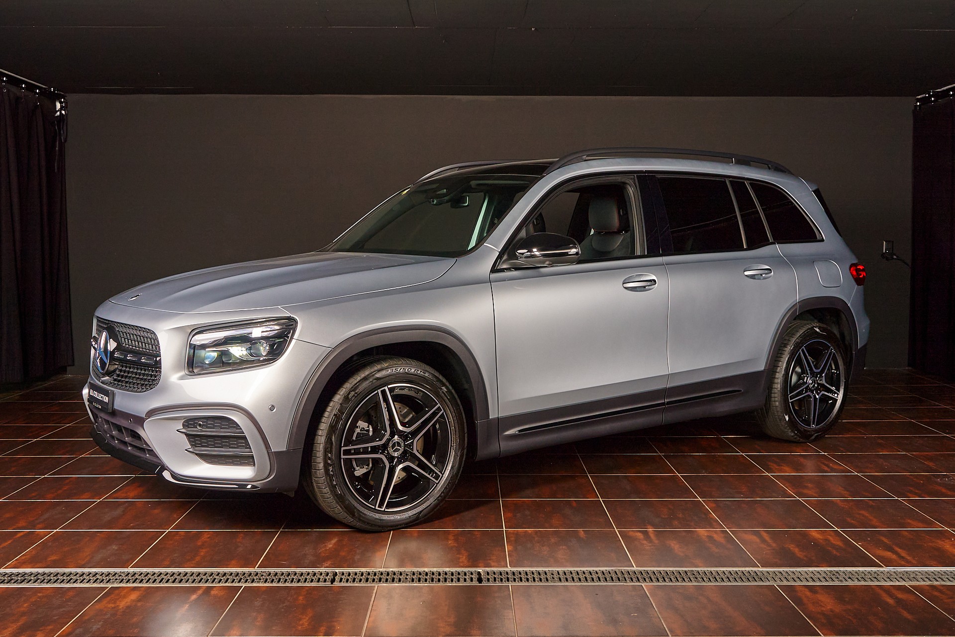 MERCEDES-BENZ GLB 250 4Matic 8G-Tronic-image-0