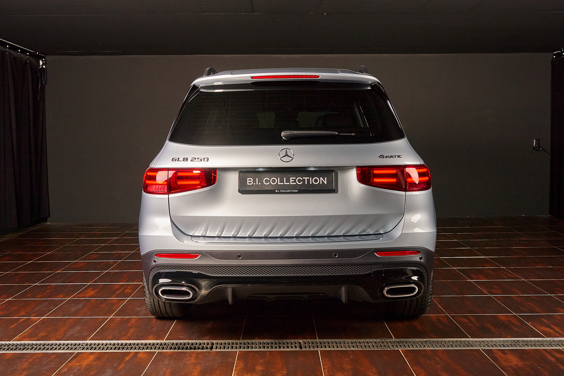 MERCEDES-BENZ GLB 250 4Matic 8G-Tronic-image-5