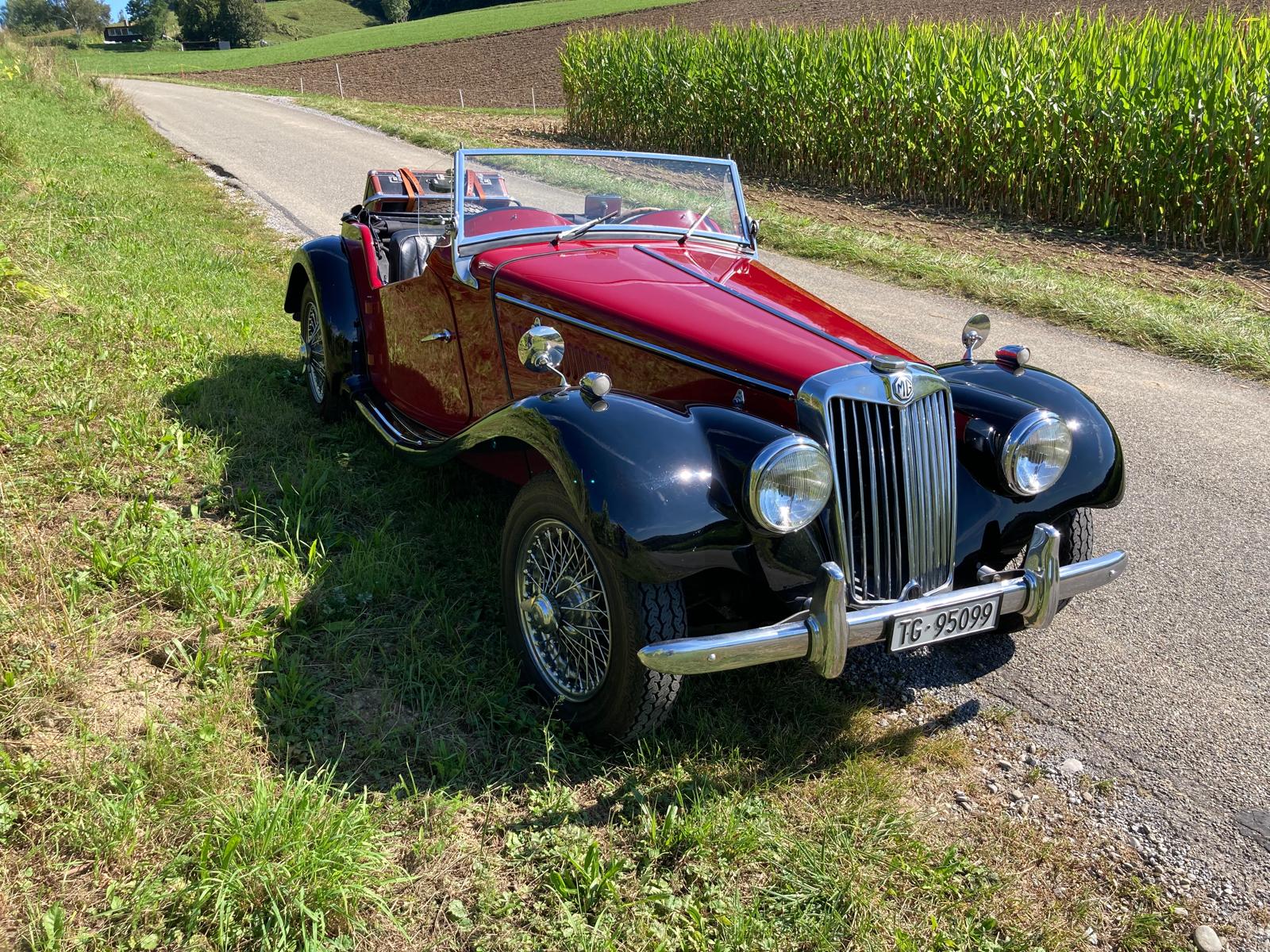 MG Roadster-image-0
