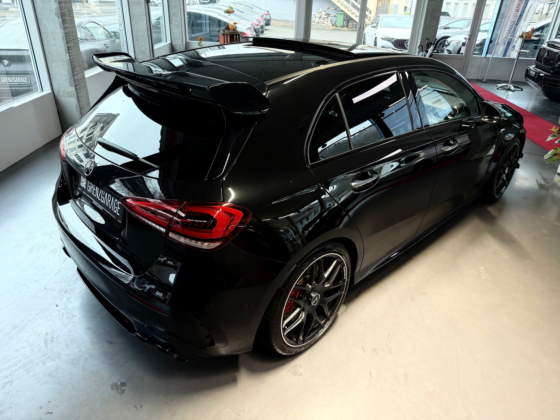MERCEDES-BENZ A 45 S AMG 4Matic+ Speedshift-image-7