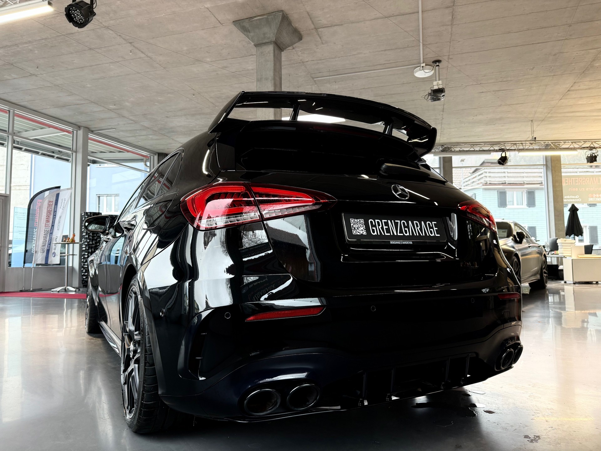 MERCEDES-BENZ A 45 S AMG 4Matic+ Speedshift-image-6