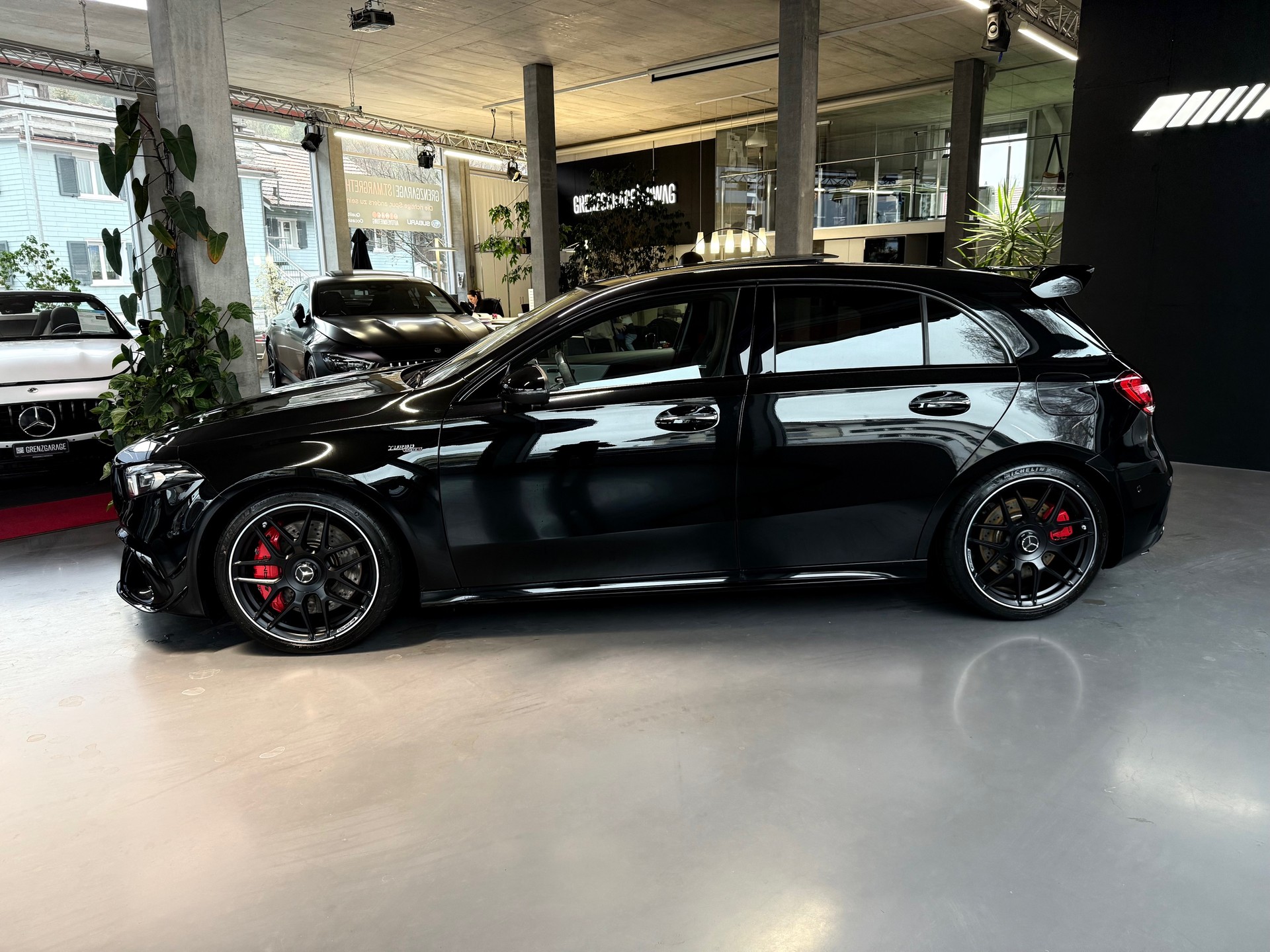 MERCEDES-BENZ A 45 S AMG 4Matic+ Speedshift-image-3